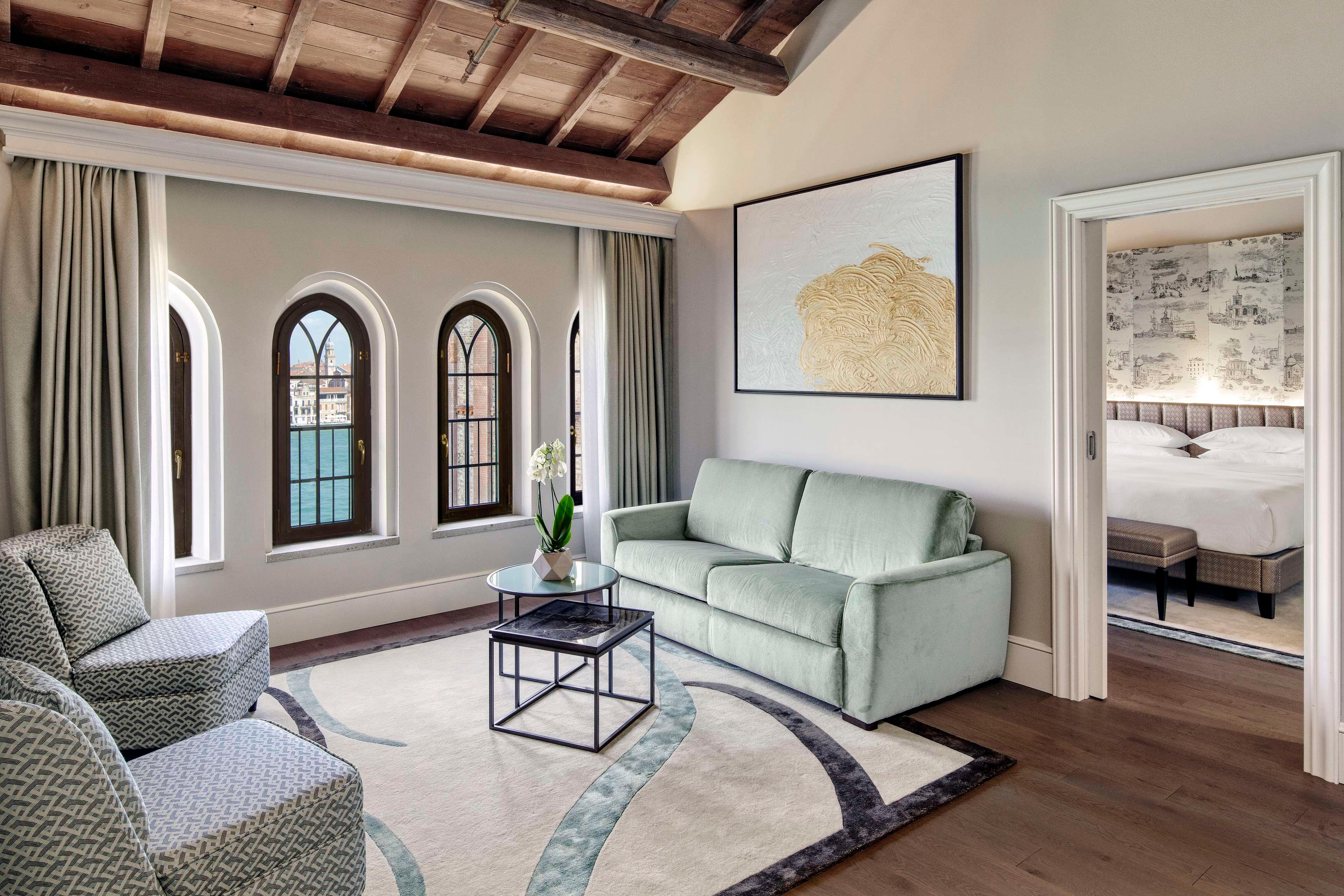 Suite Executive King Bed