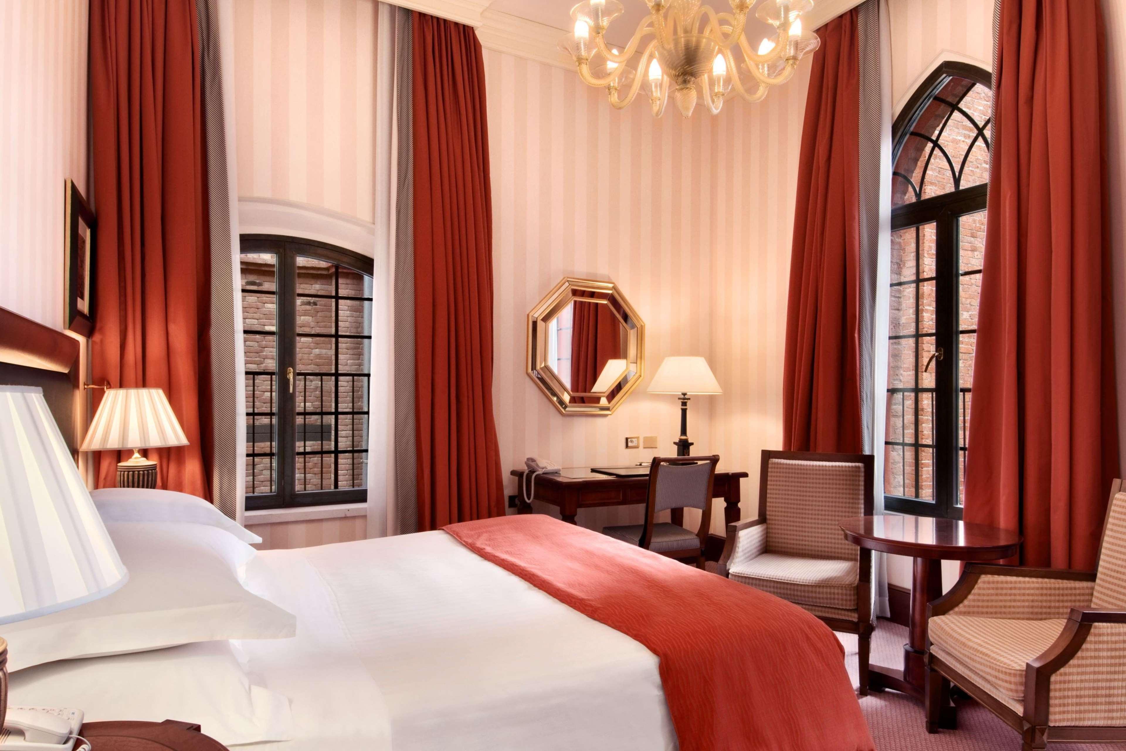 Double Guest Room King Bed