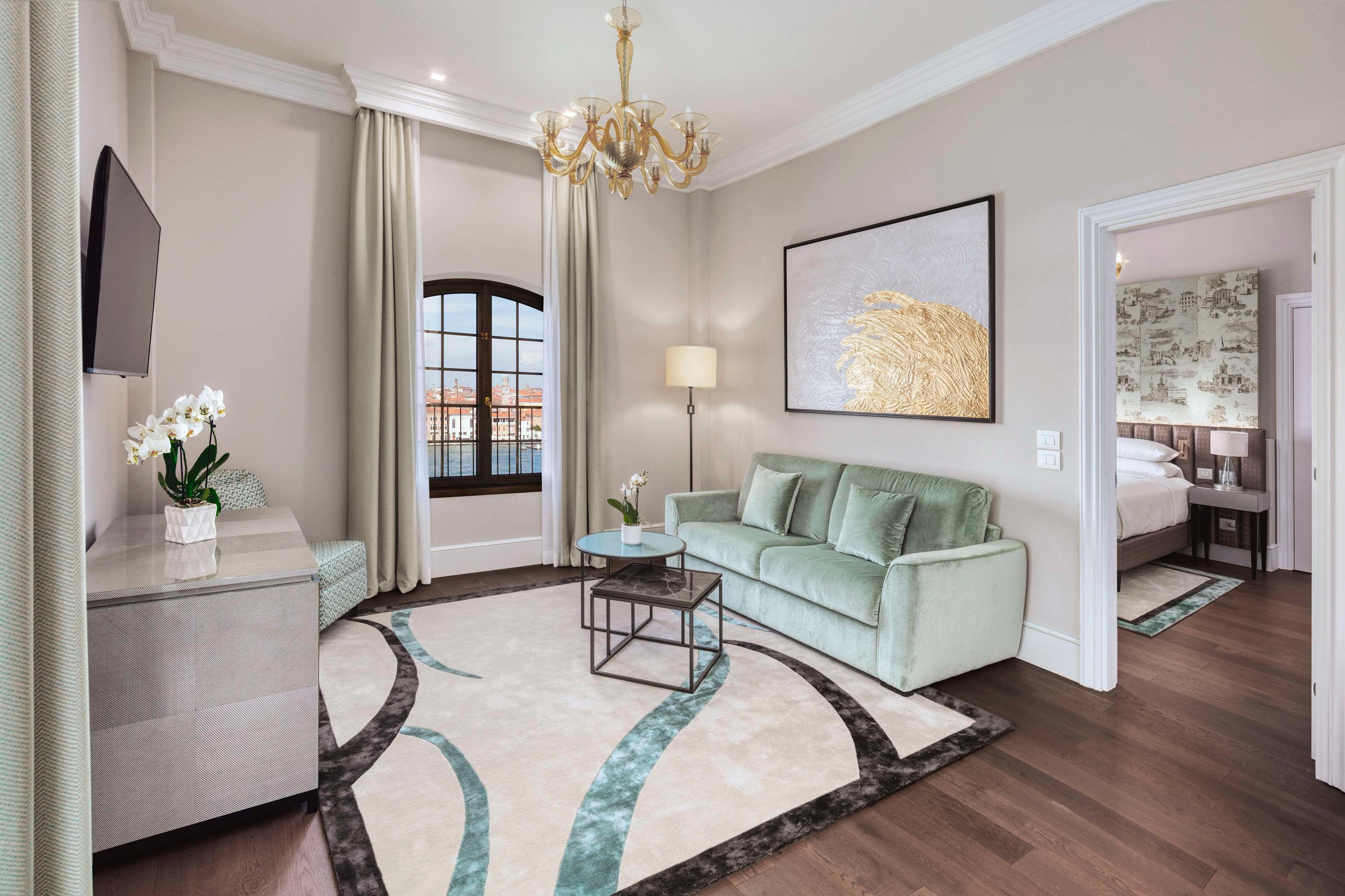 Suite Executive King Bed