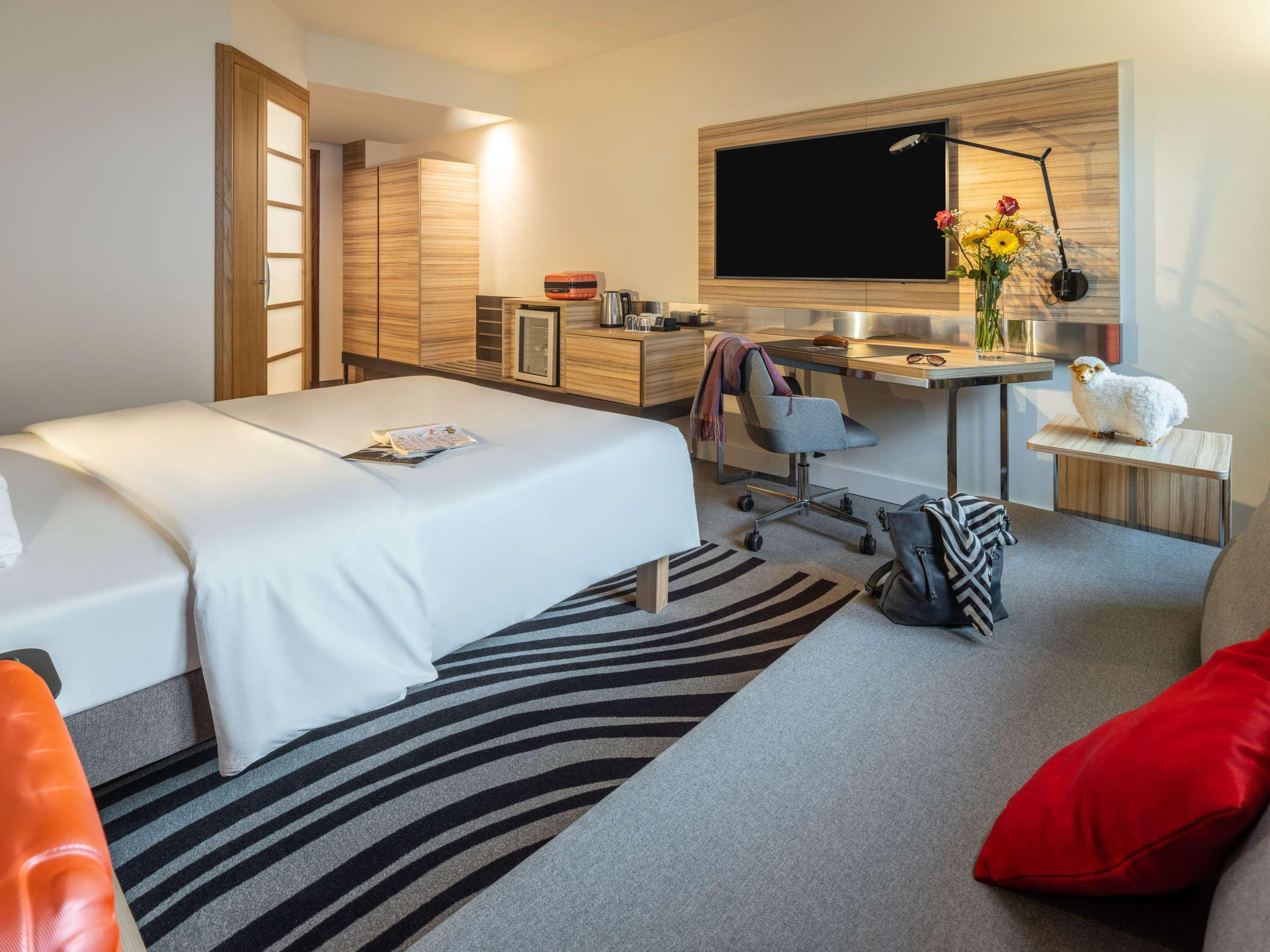 Family Room Superior