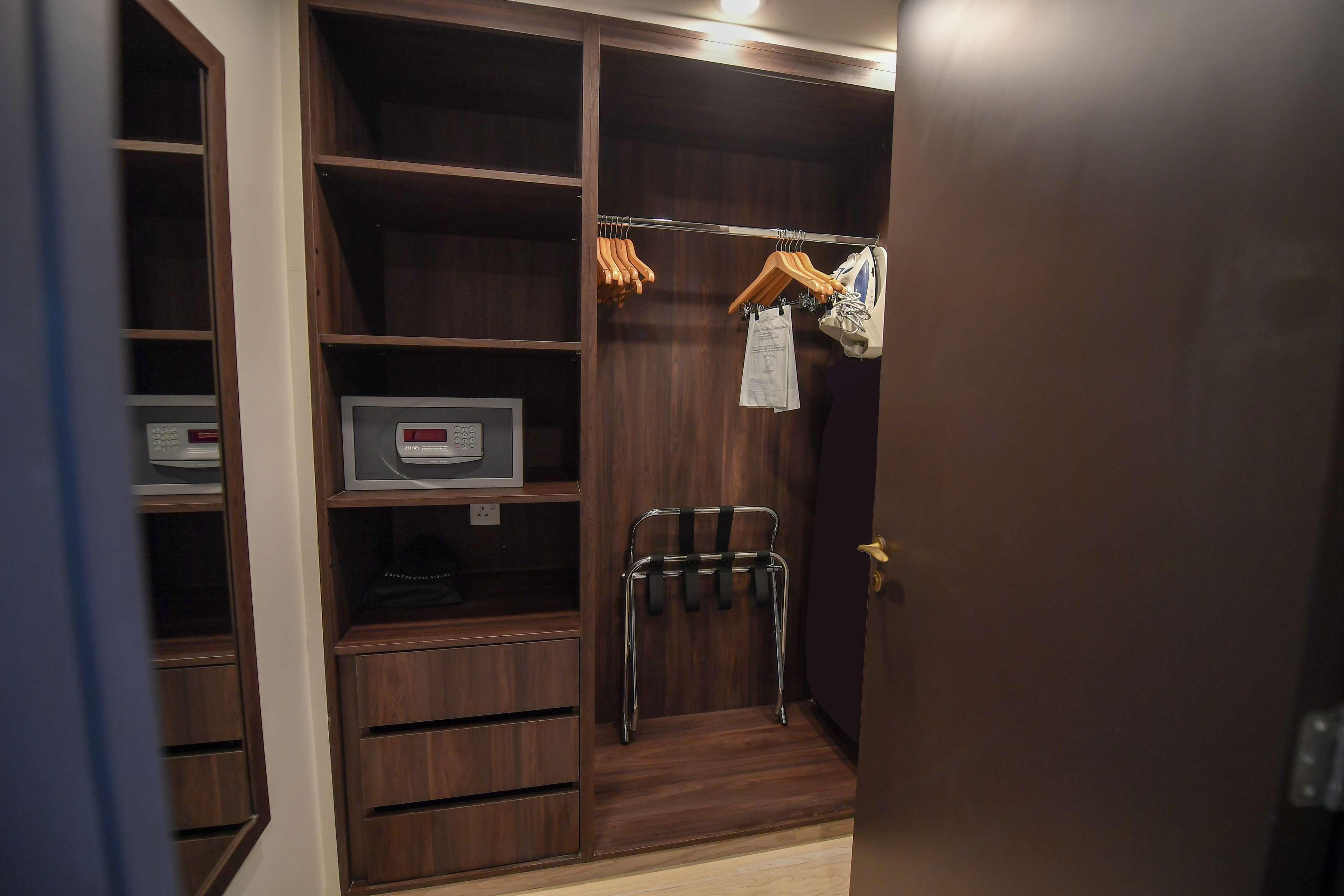 Room Executive King Bed