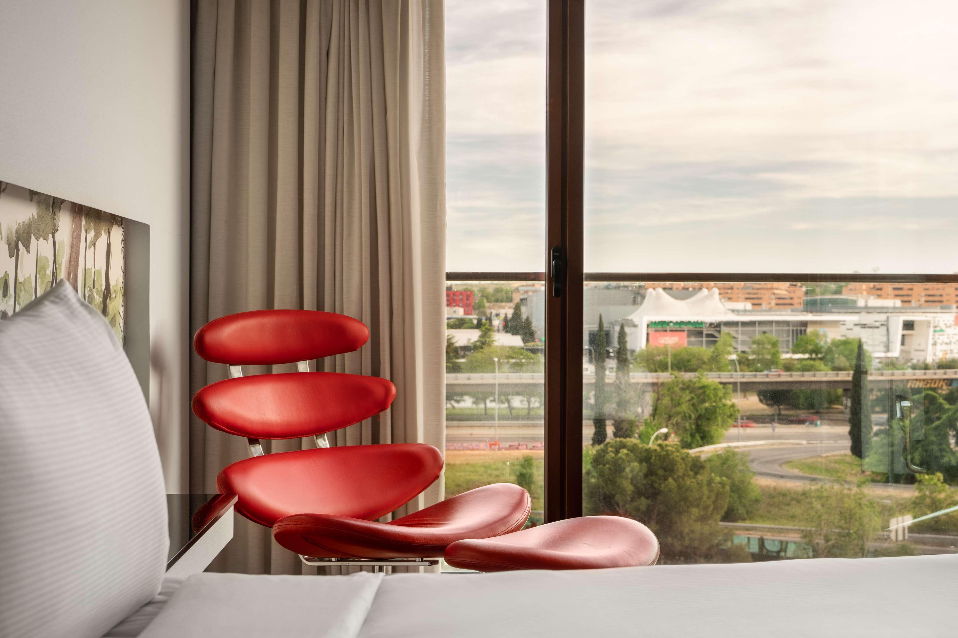 Double Guest Room King Bed