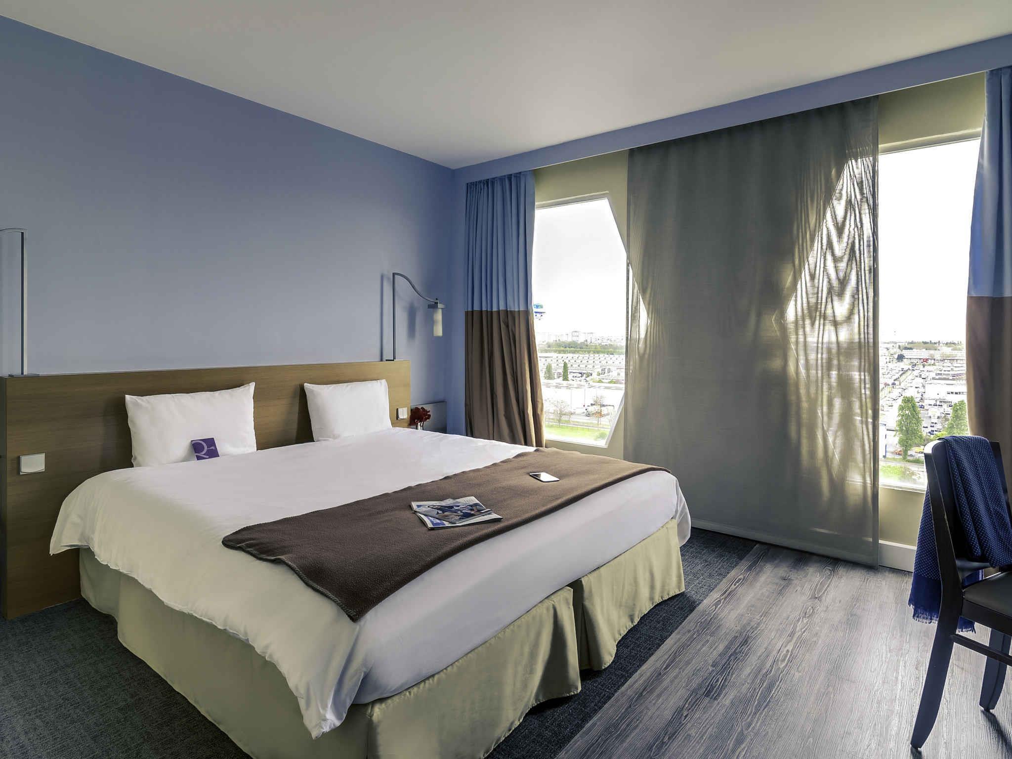 Double Classic Double Bed