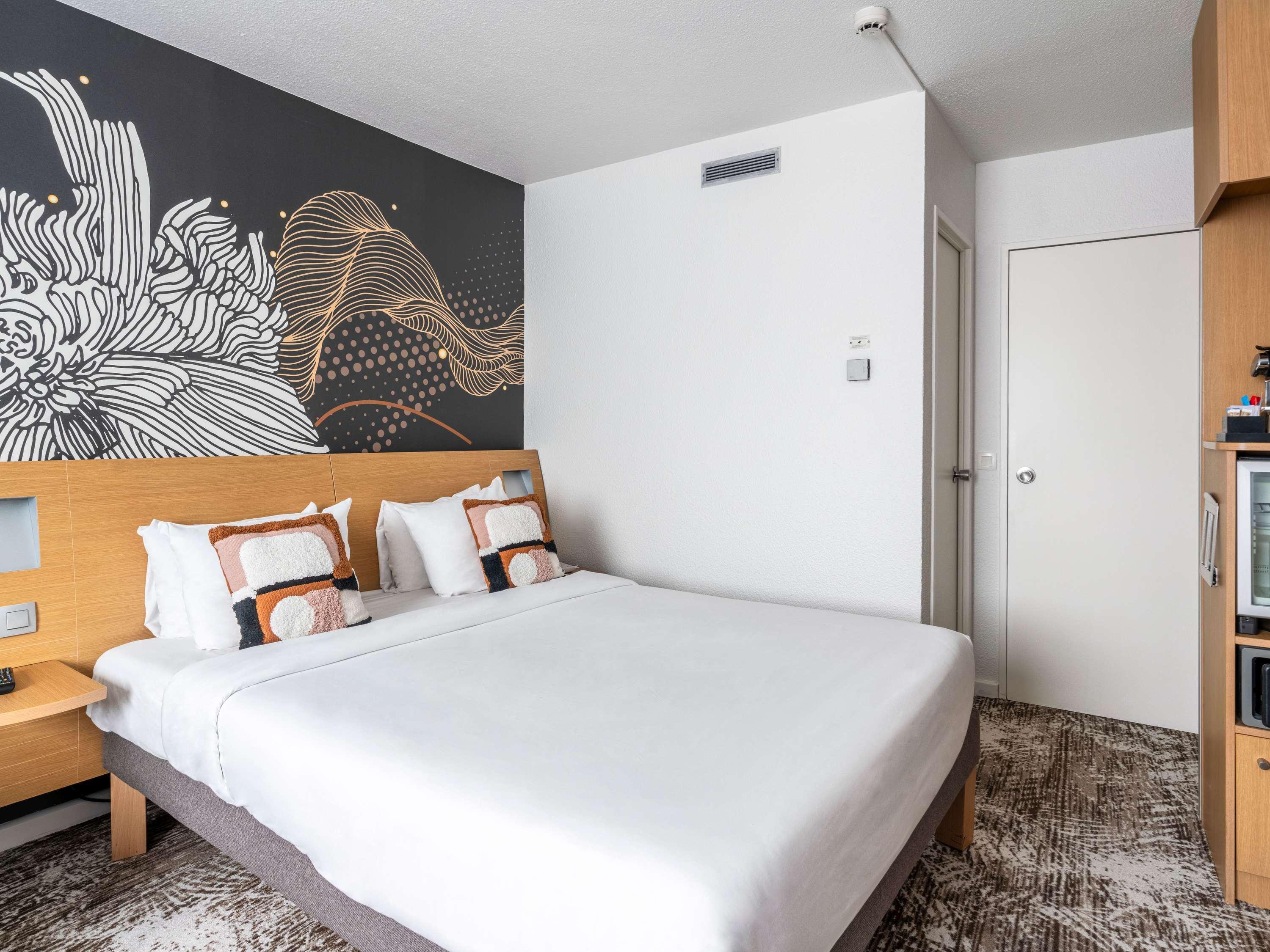 Double Superior Queen Bed