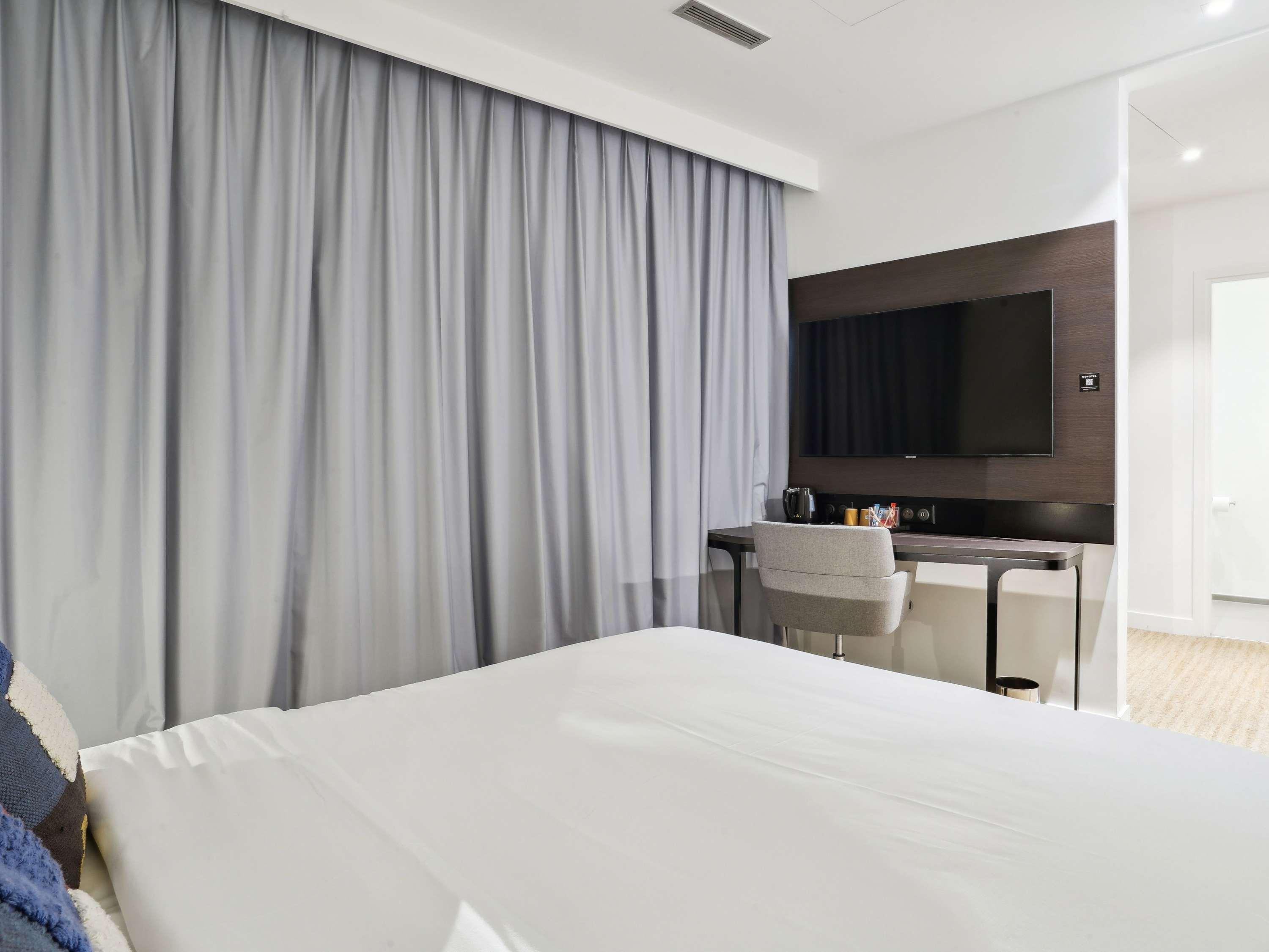 Double Superior Queen Bed