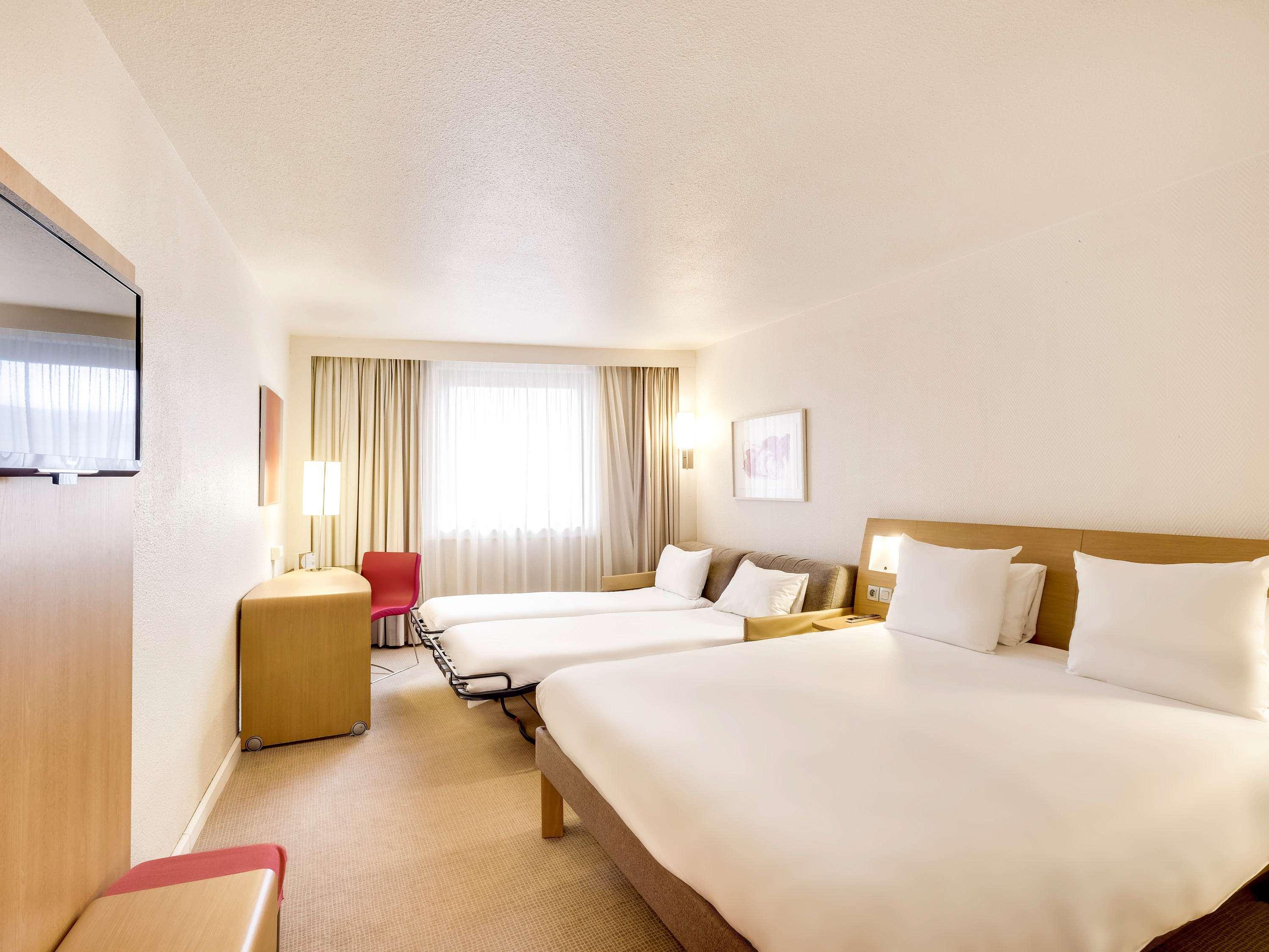 Double Classic Double Bed