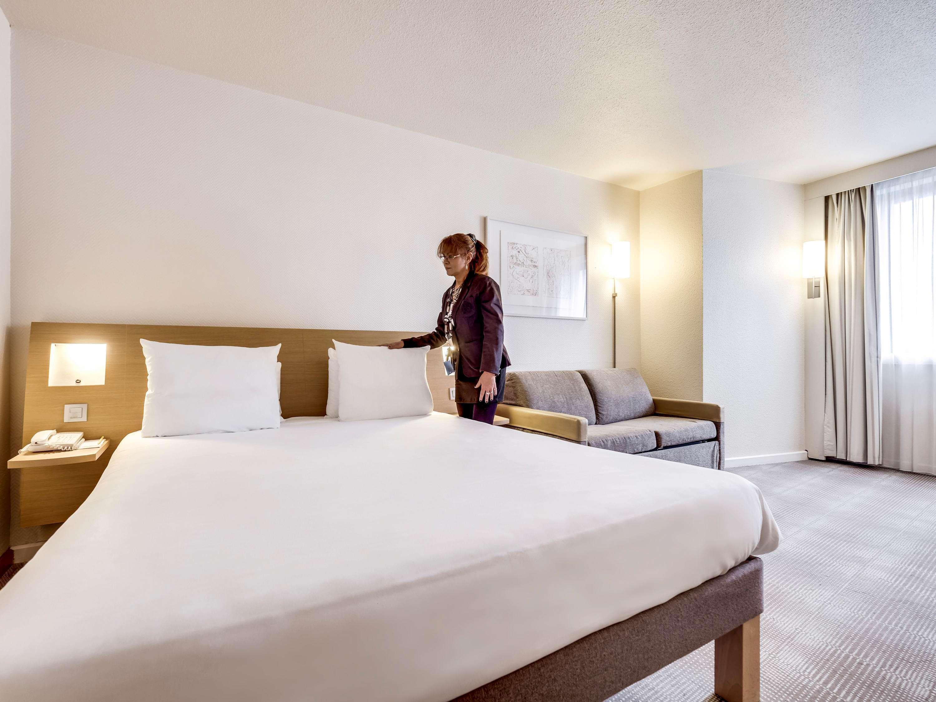 Double Classic Double Bed