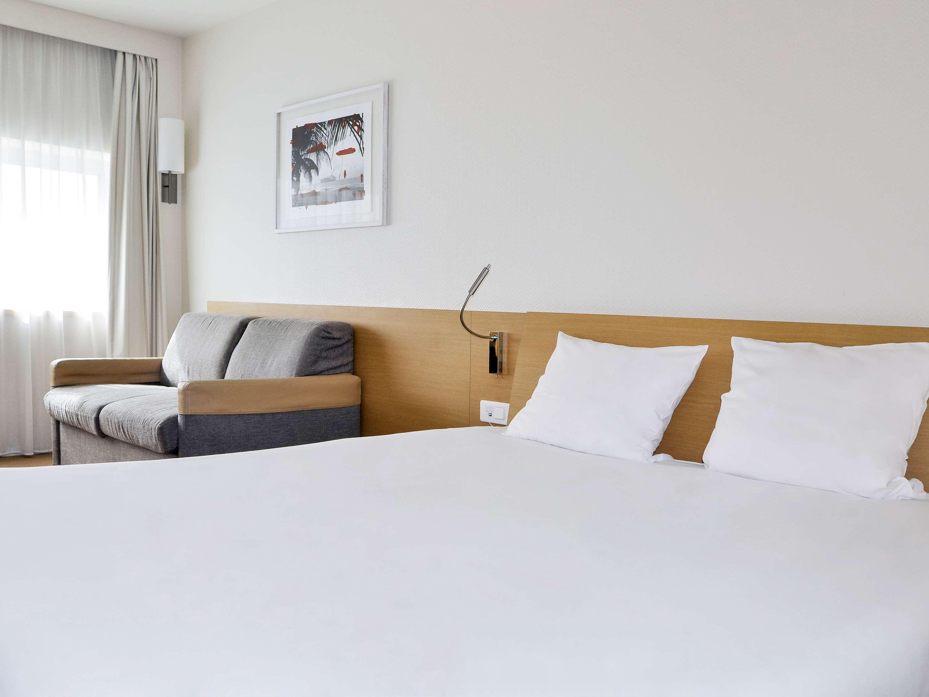 Double Classic Double Bed