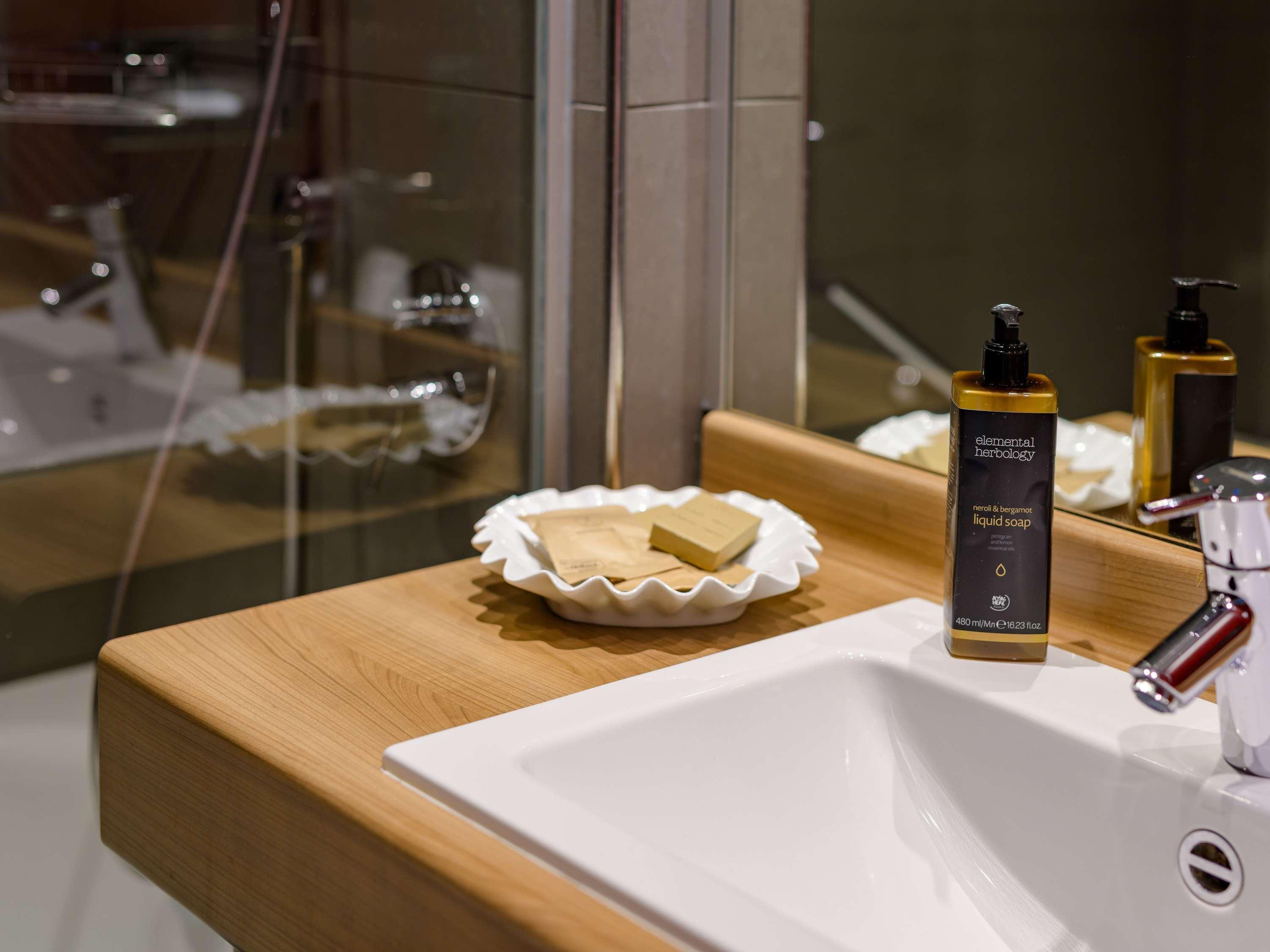 Double Superior King Bed