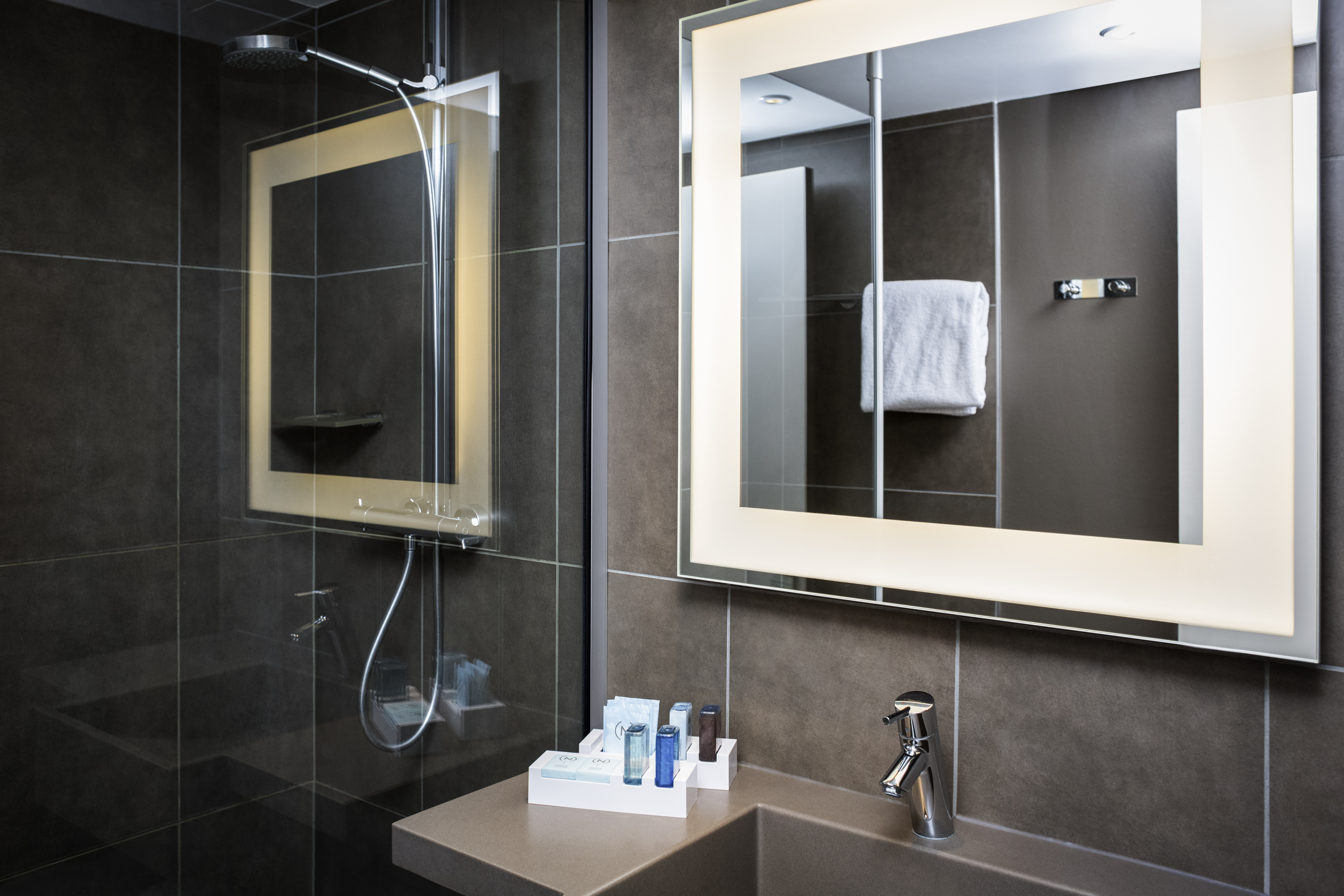 Double Classic Double Bed