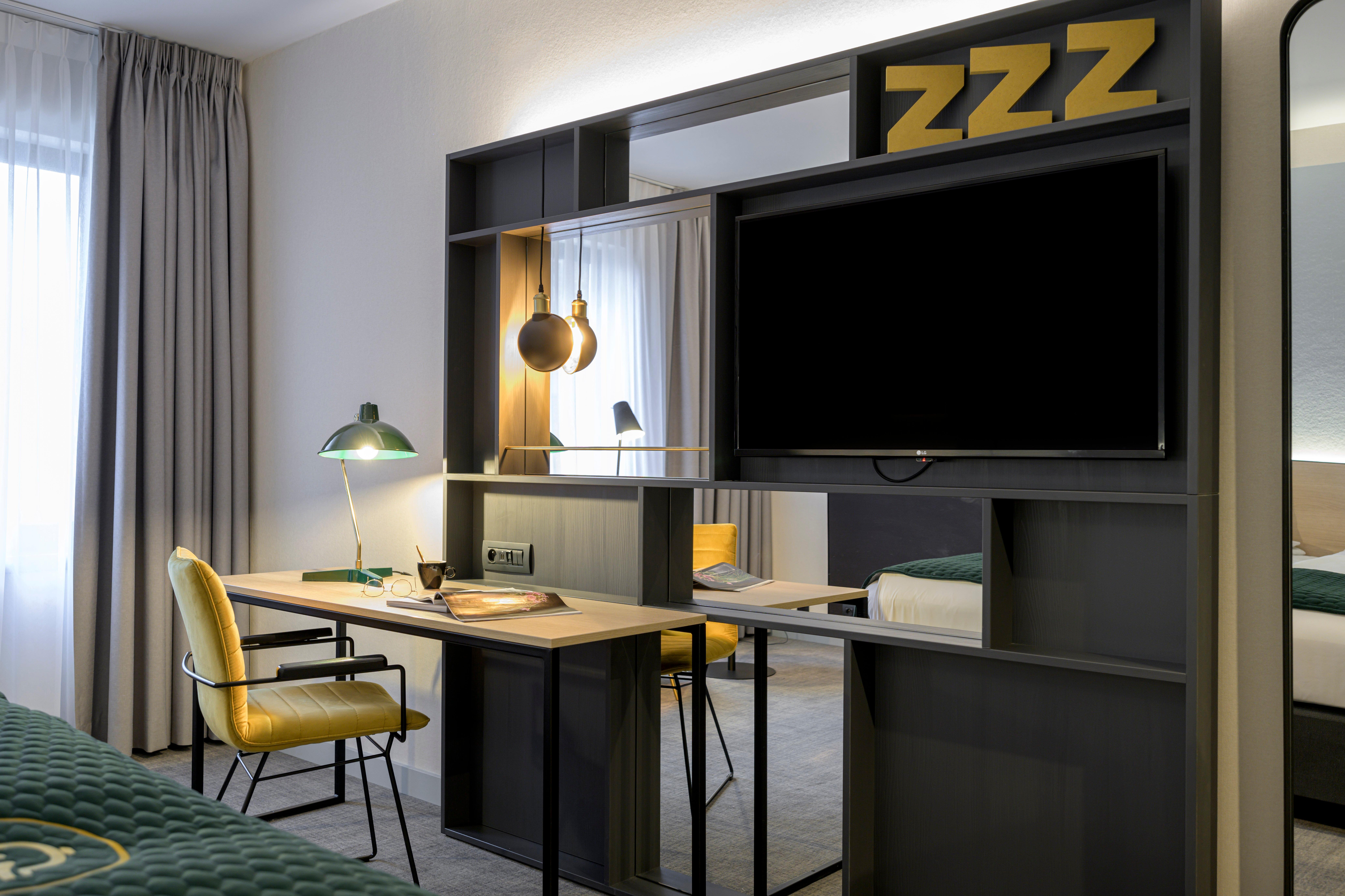 Double King Size Bed