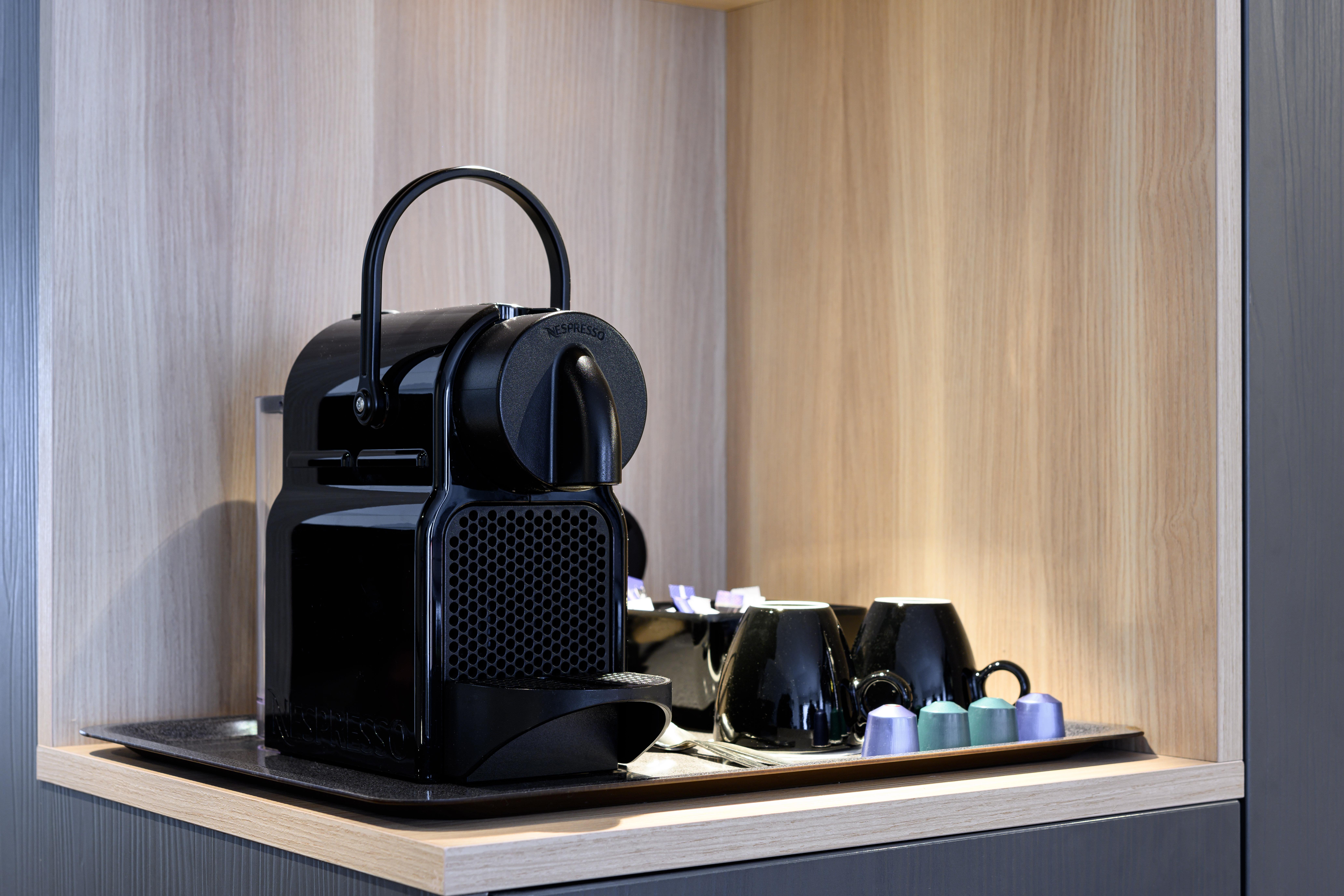 Double Queen Size Bed