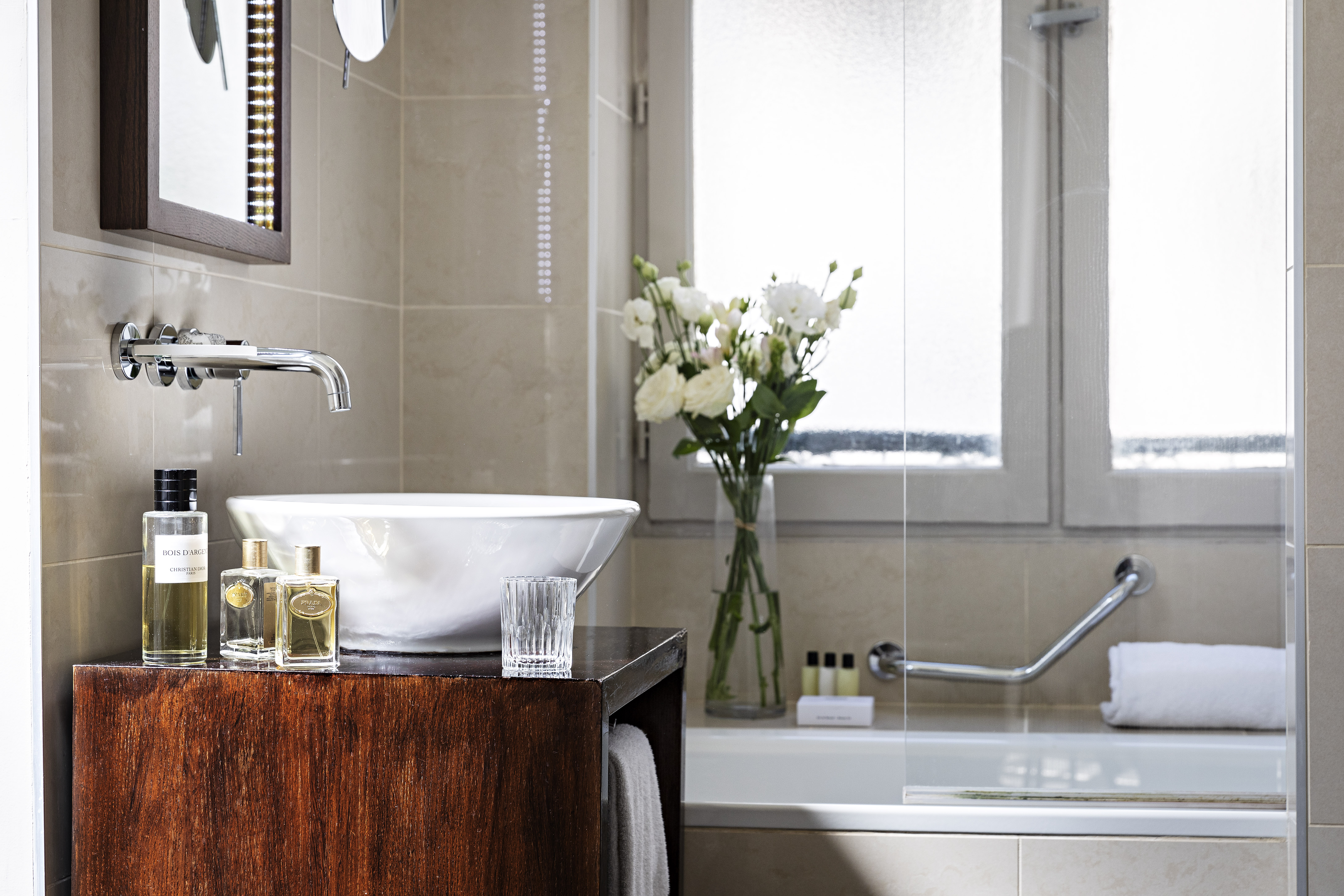 Double King Bed Non Smoking