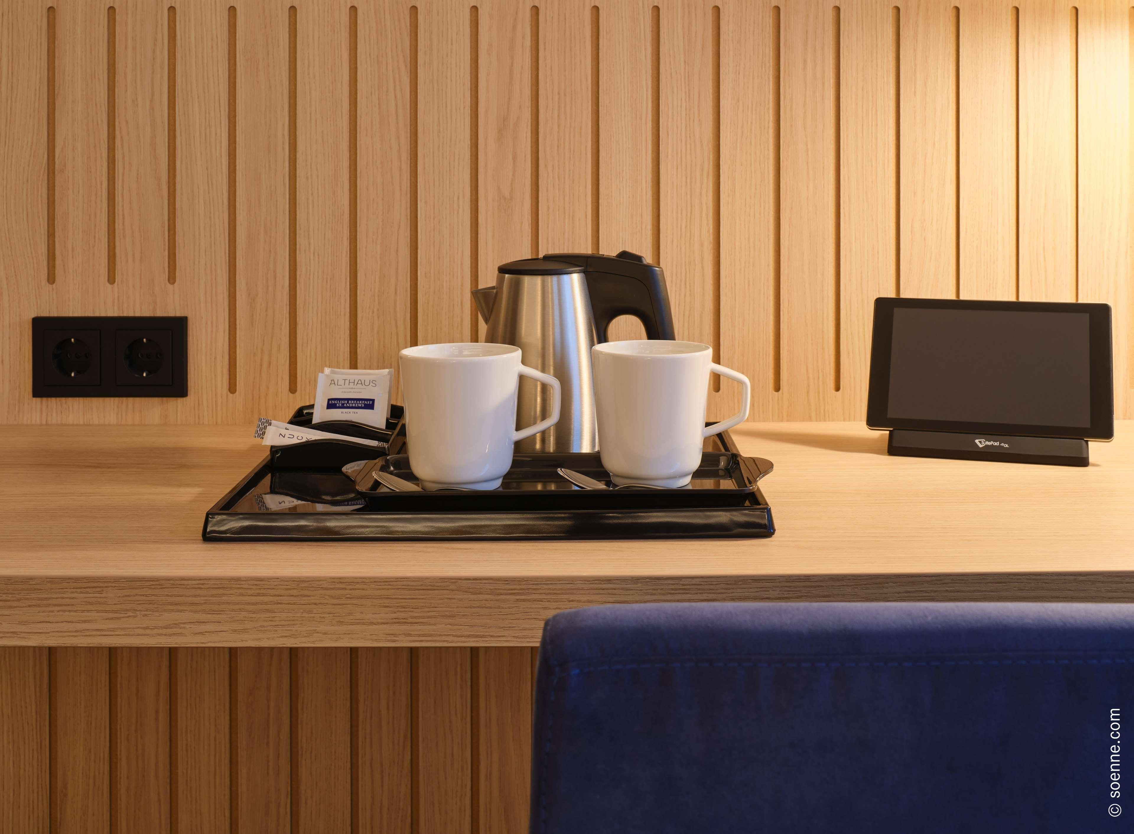 Double Queen Size Bed