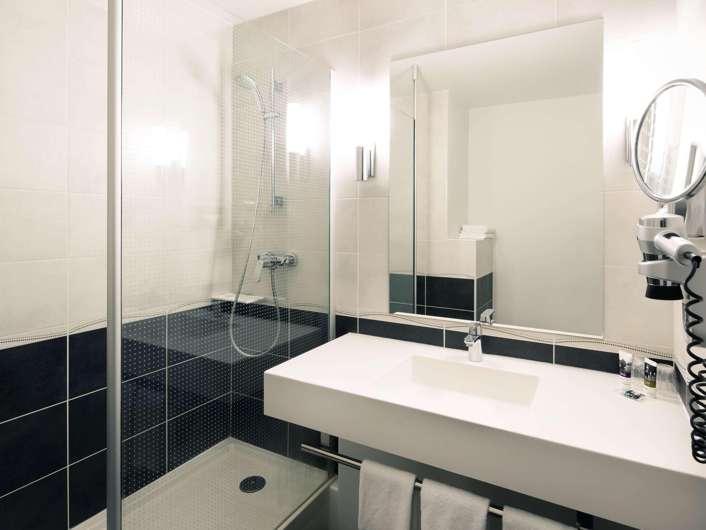 Double Classic Double Bed