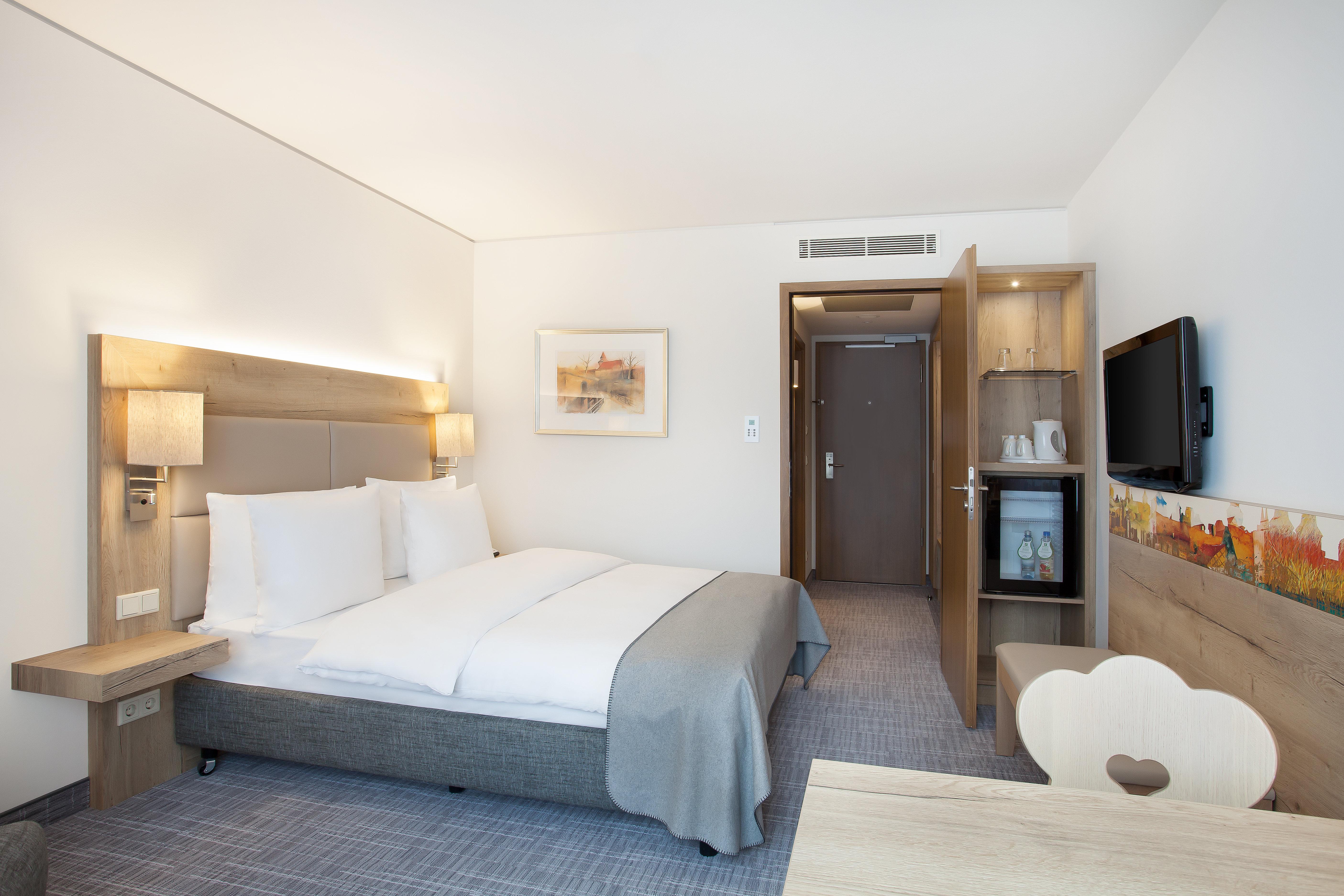 Double Queen Size Bed