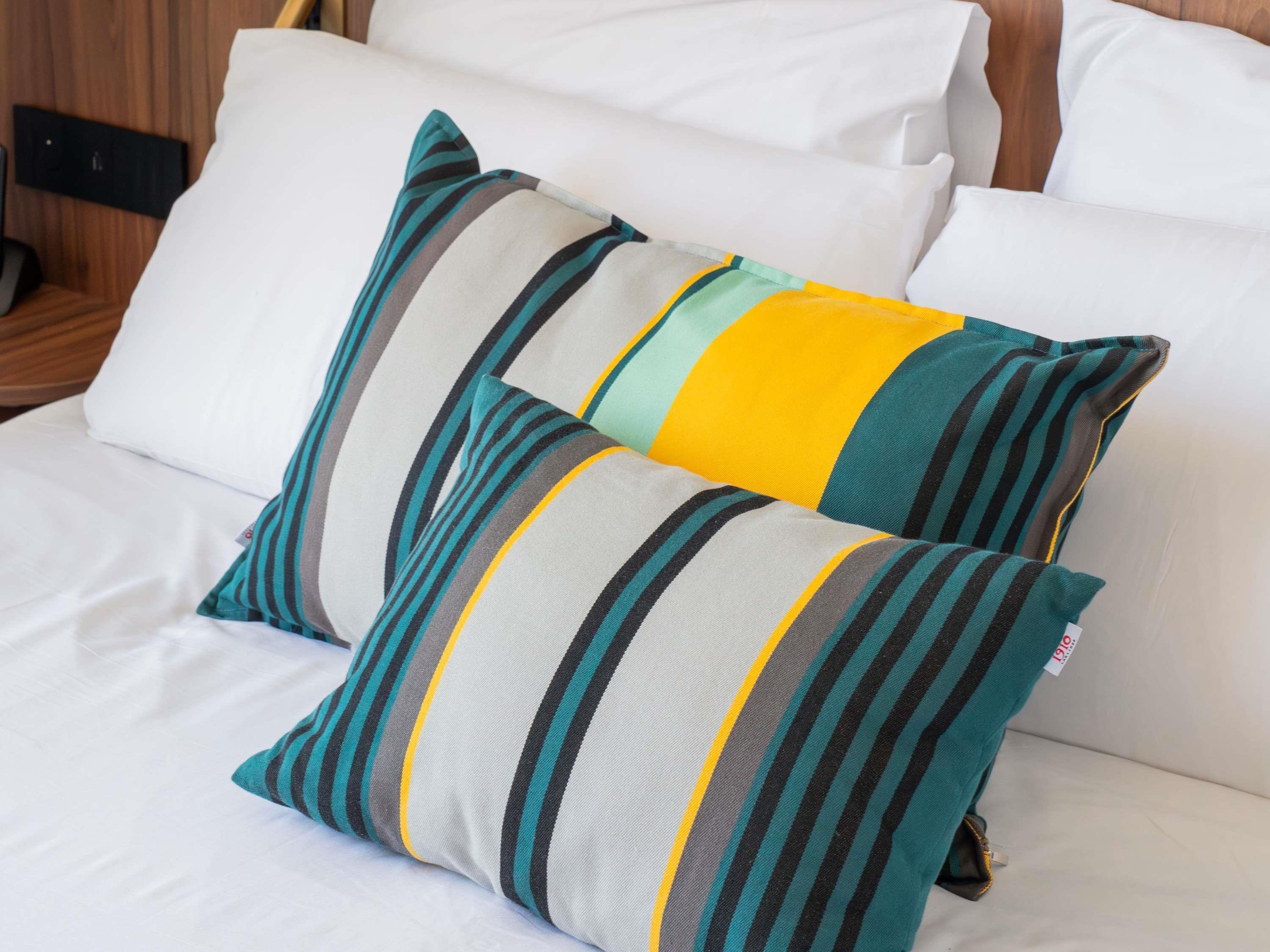 Double Classic Double Bed