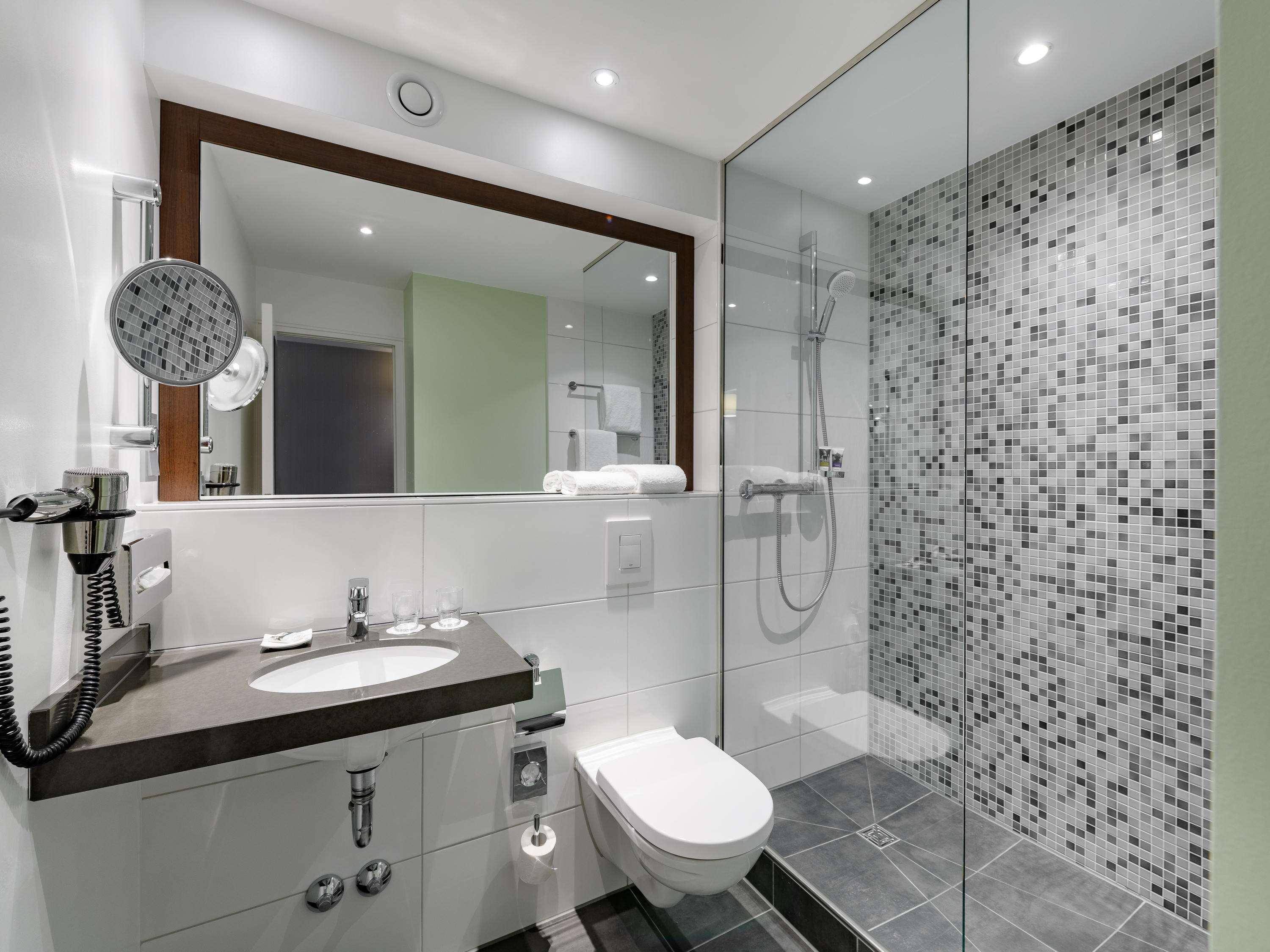 Double Queen Size Bed