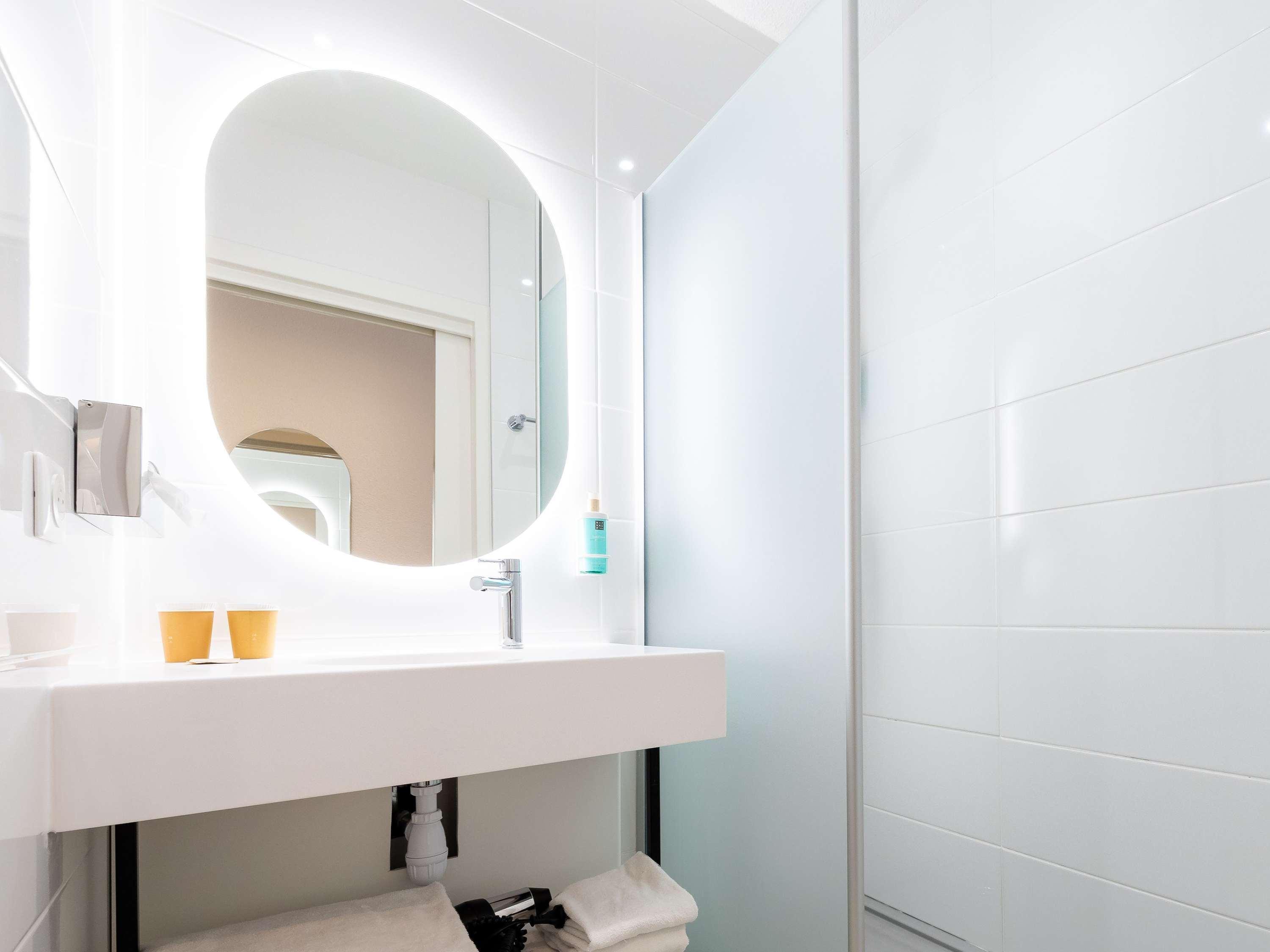 Double Classic Double Bed