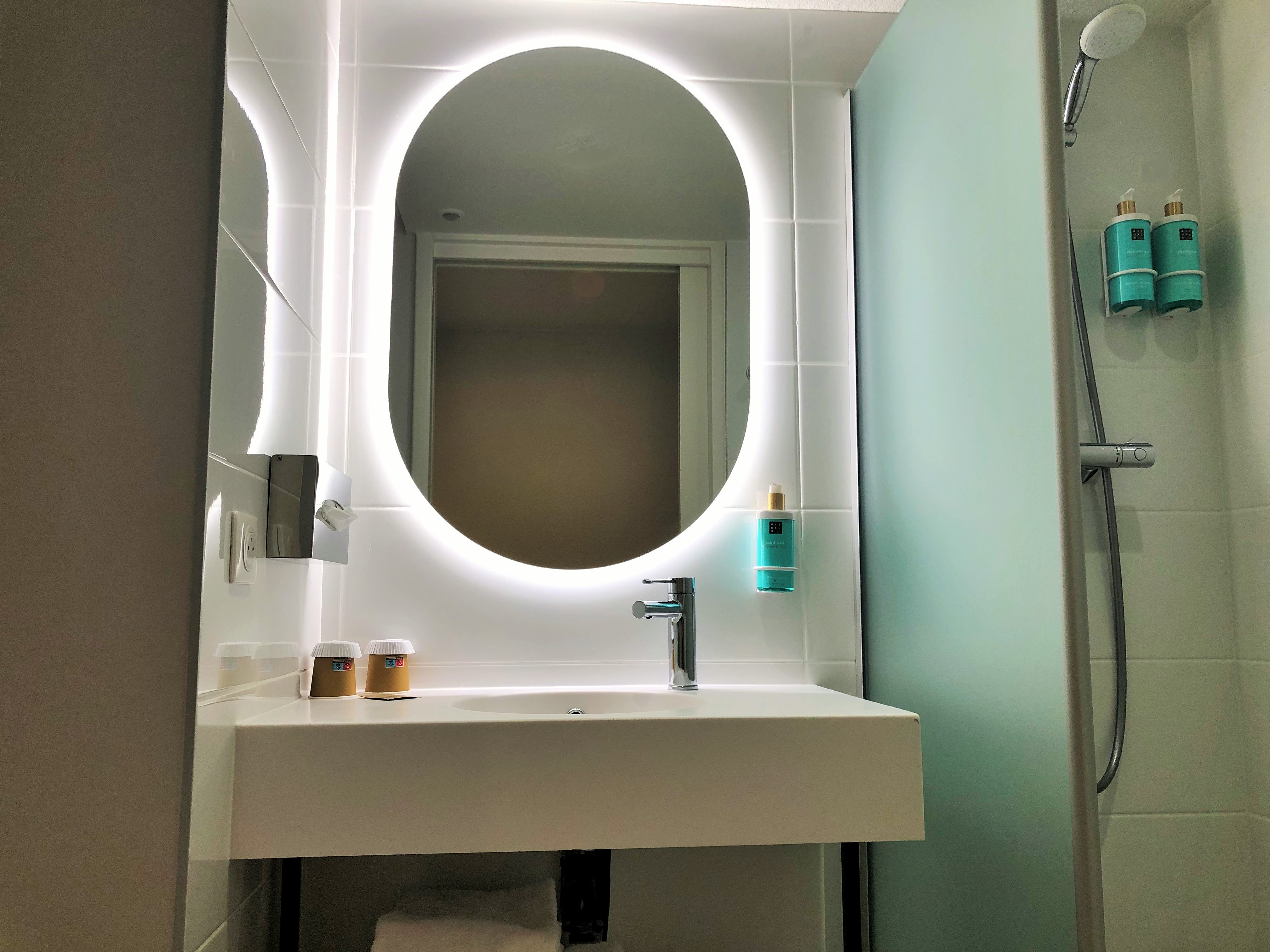 Double Classic Double Bed