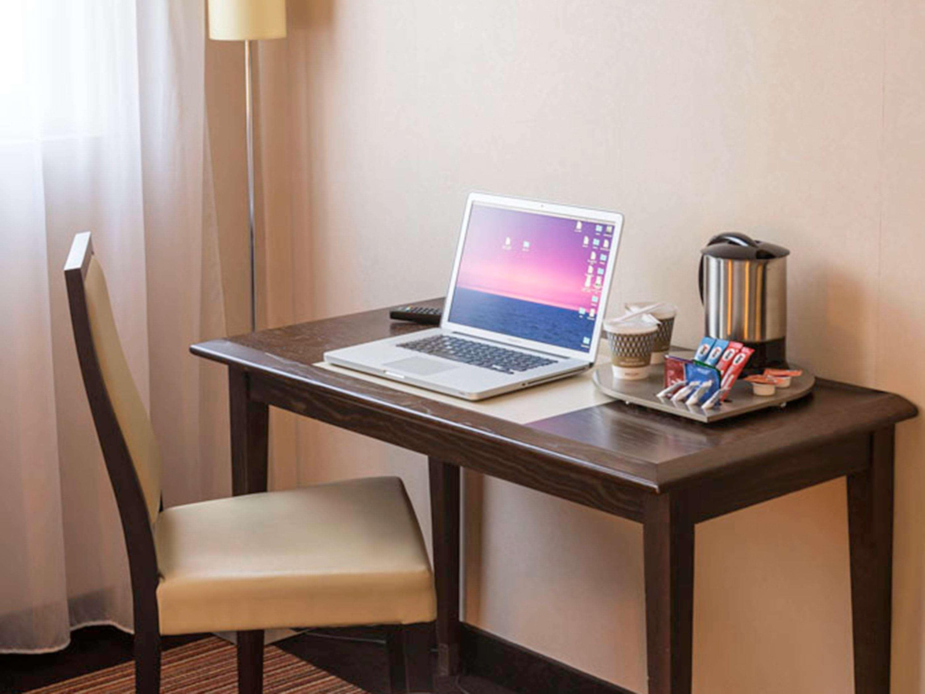 Suite Connecting Room