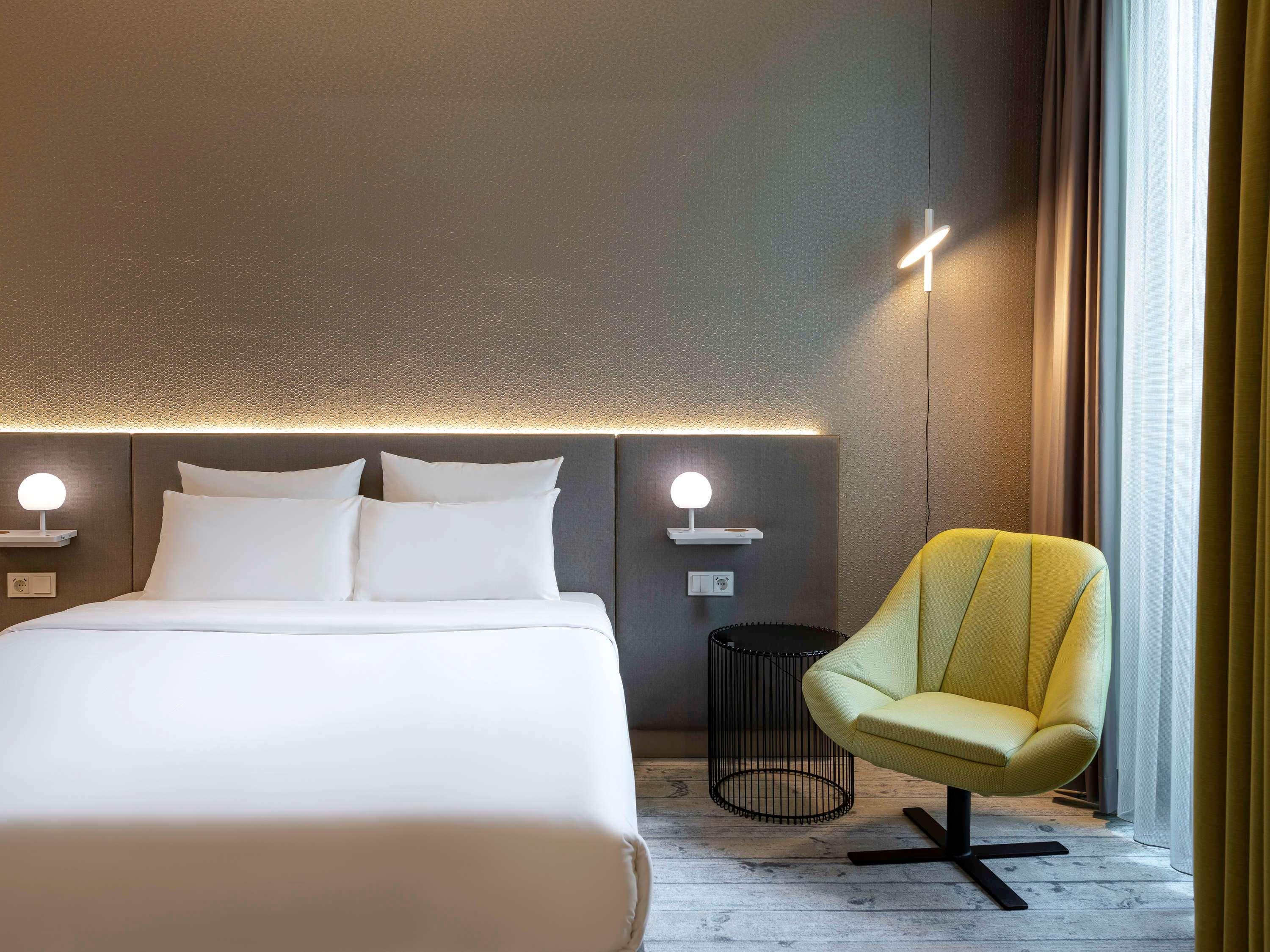 Double Queen Size Bed