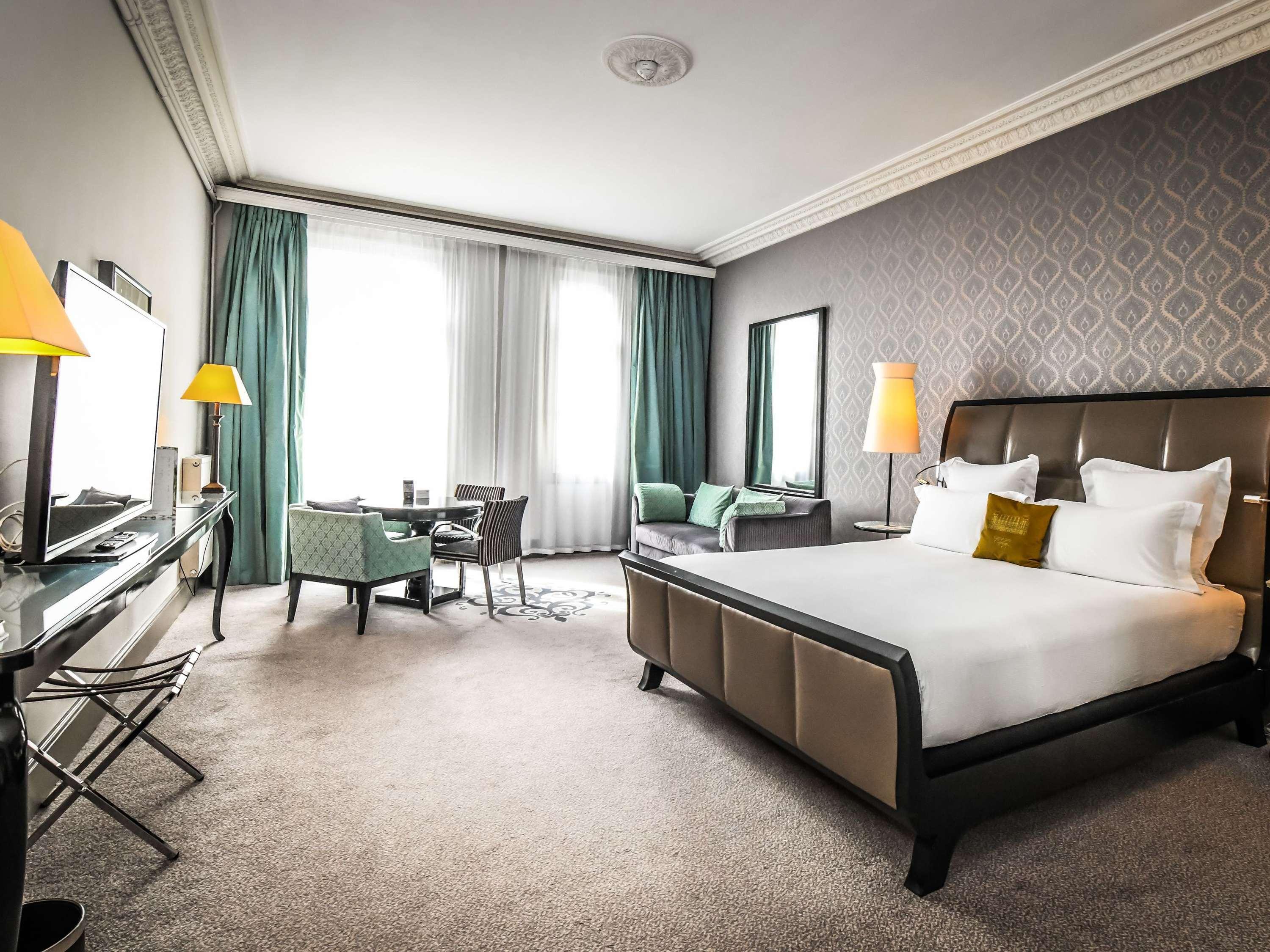 Family Room Garden View King Bed