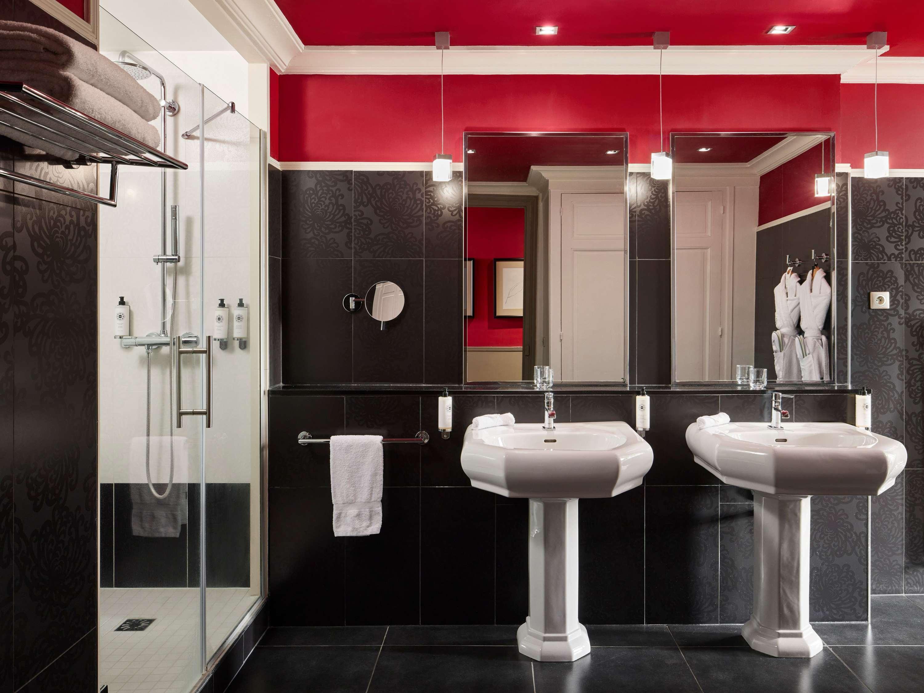 Family Room Sea View King Bed