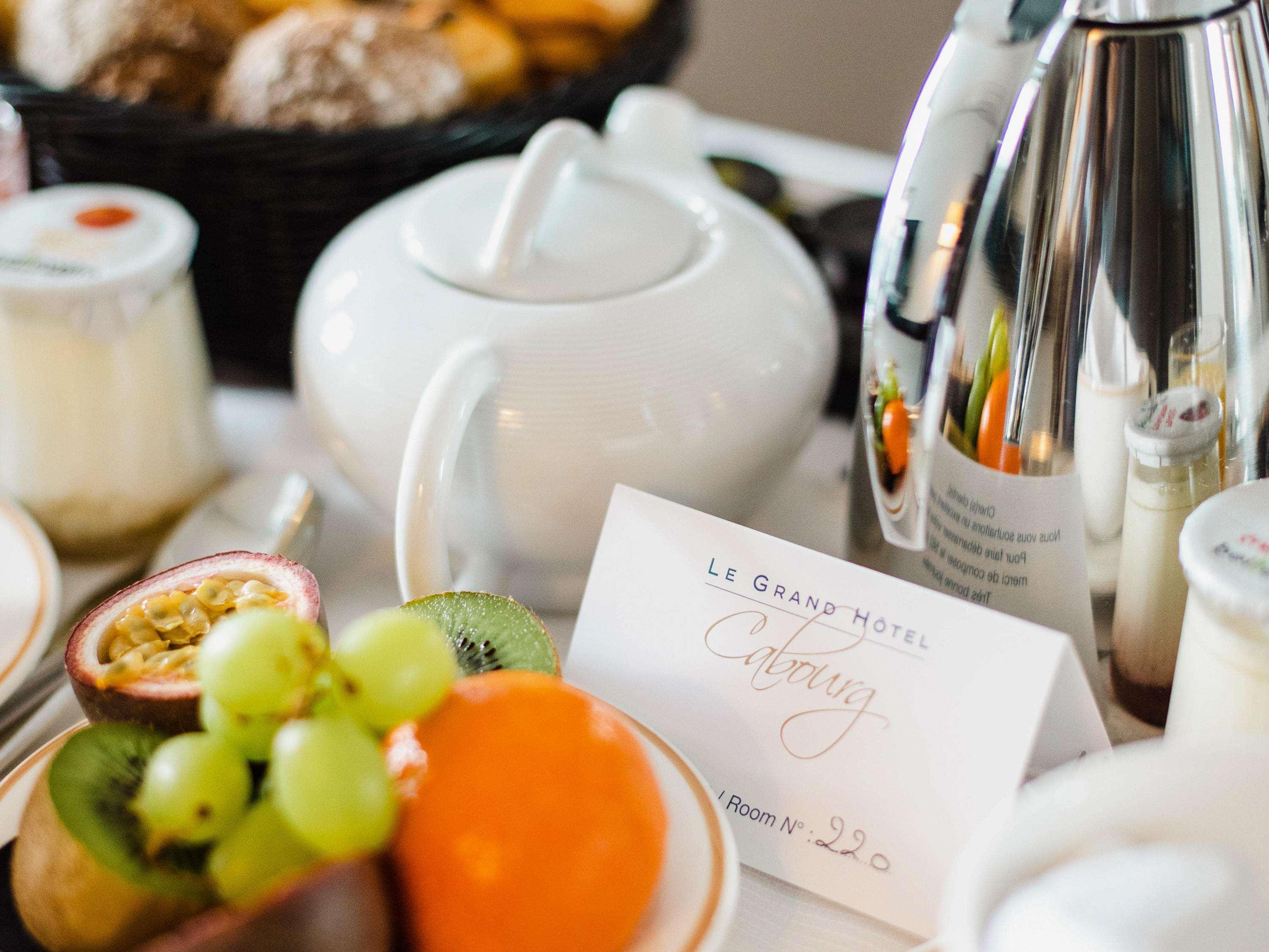 Family Room Garden View King Bed