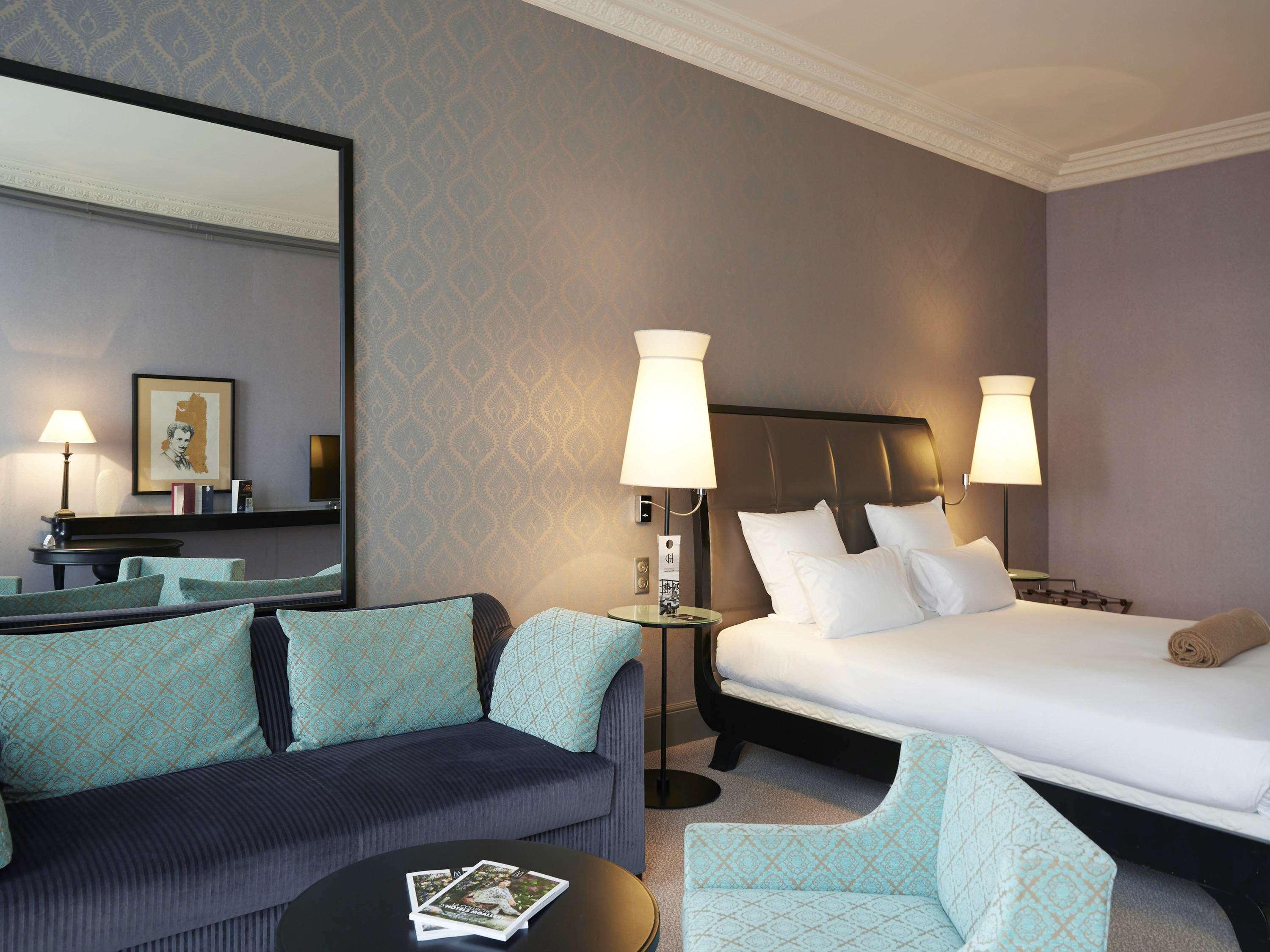 Family Room Garden View King Bed