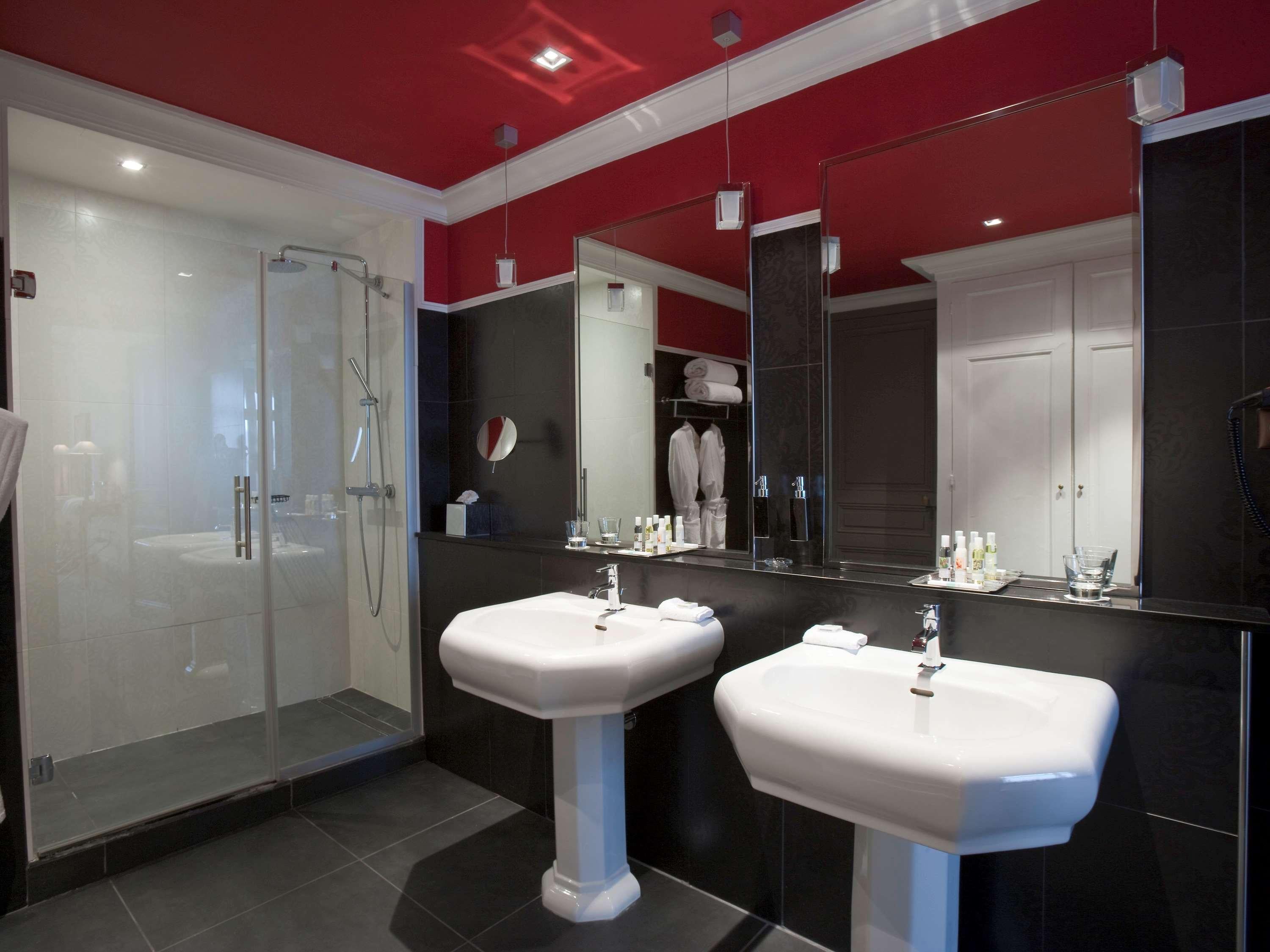 Family Room Sea View King Bed