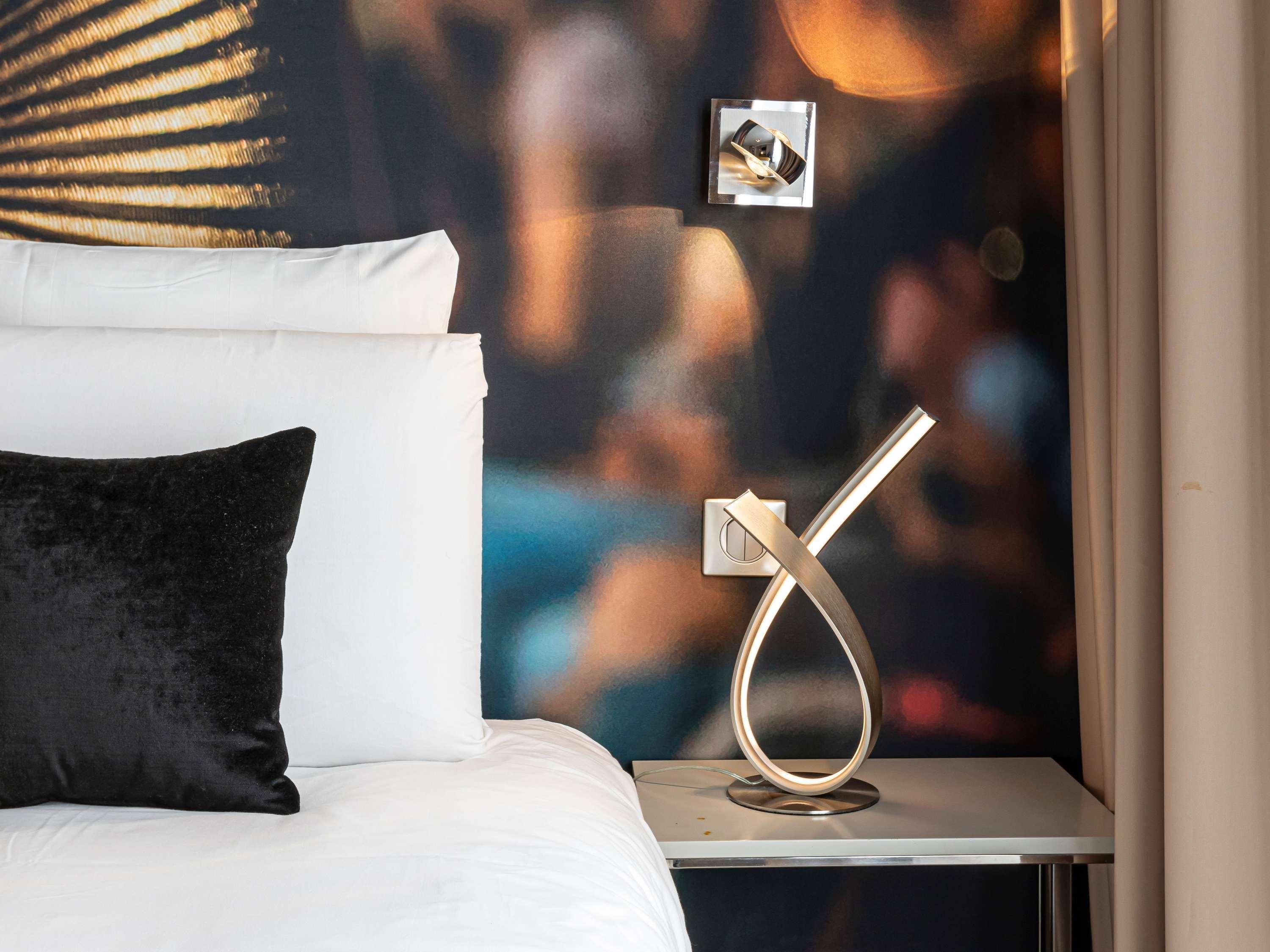 Double Classic Double Bed