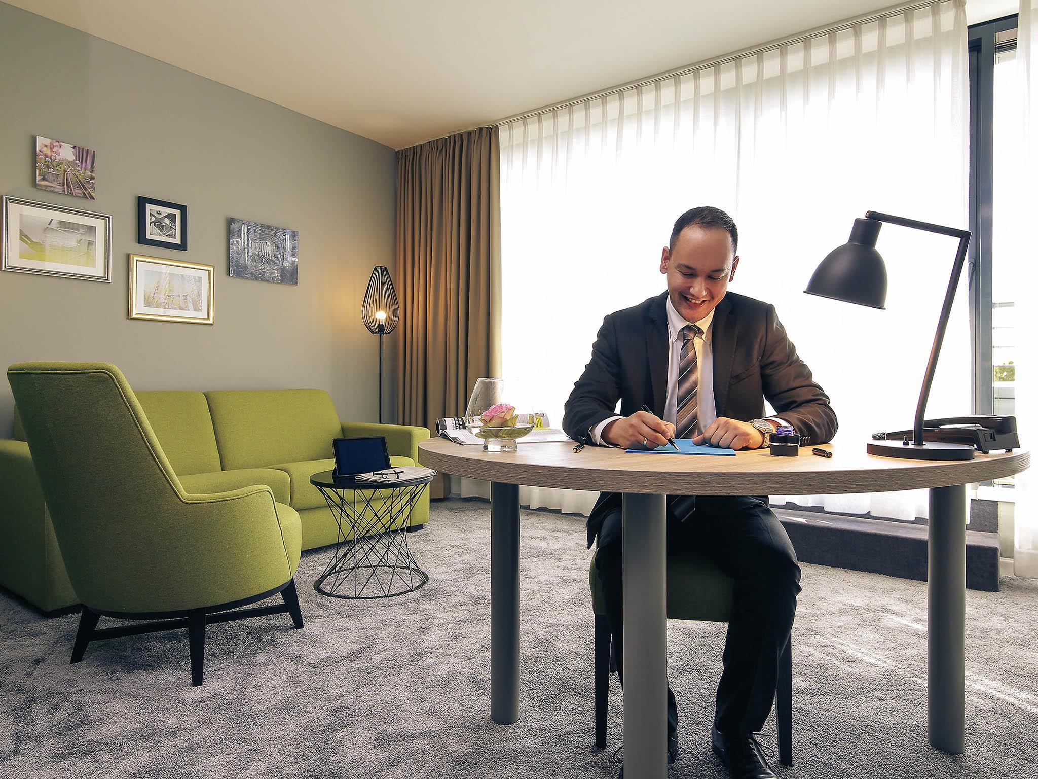 Junior Suite King Size Bed