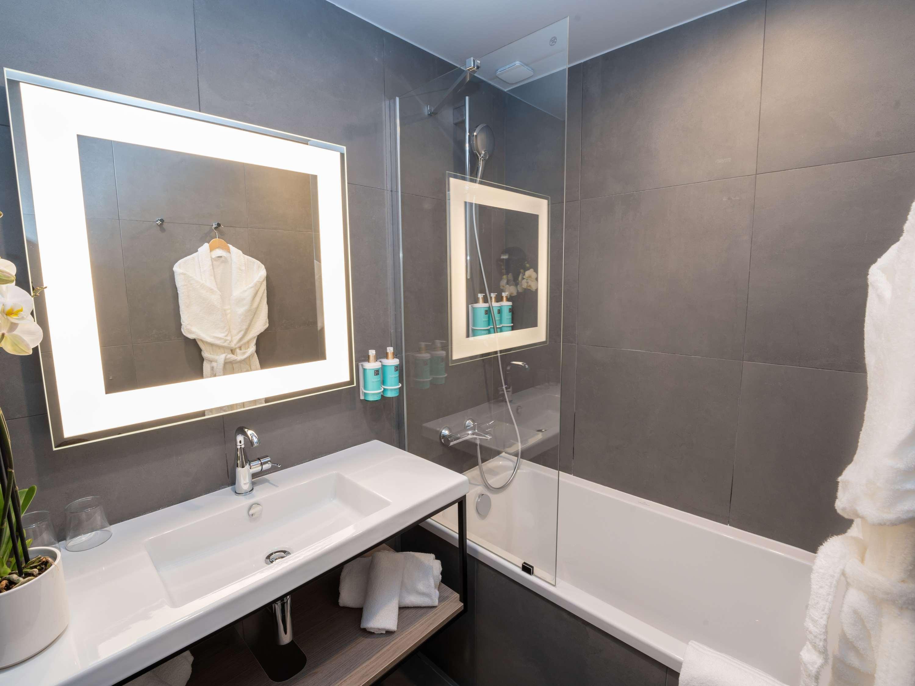 Double Executive King Bed