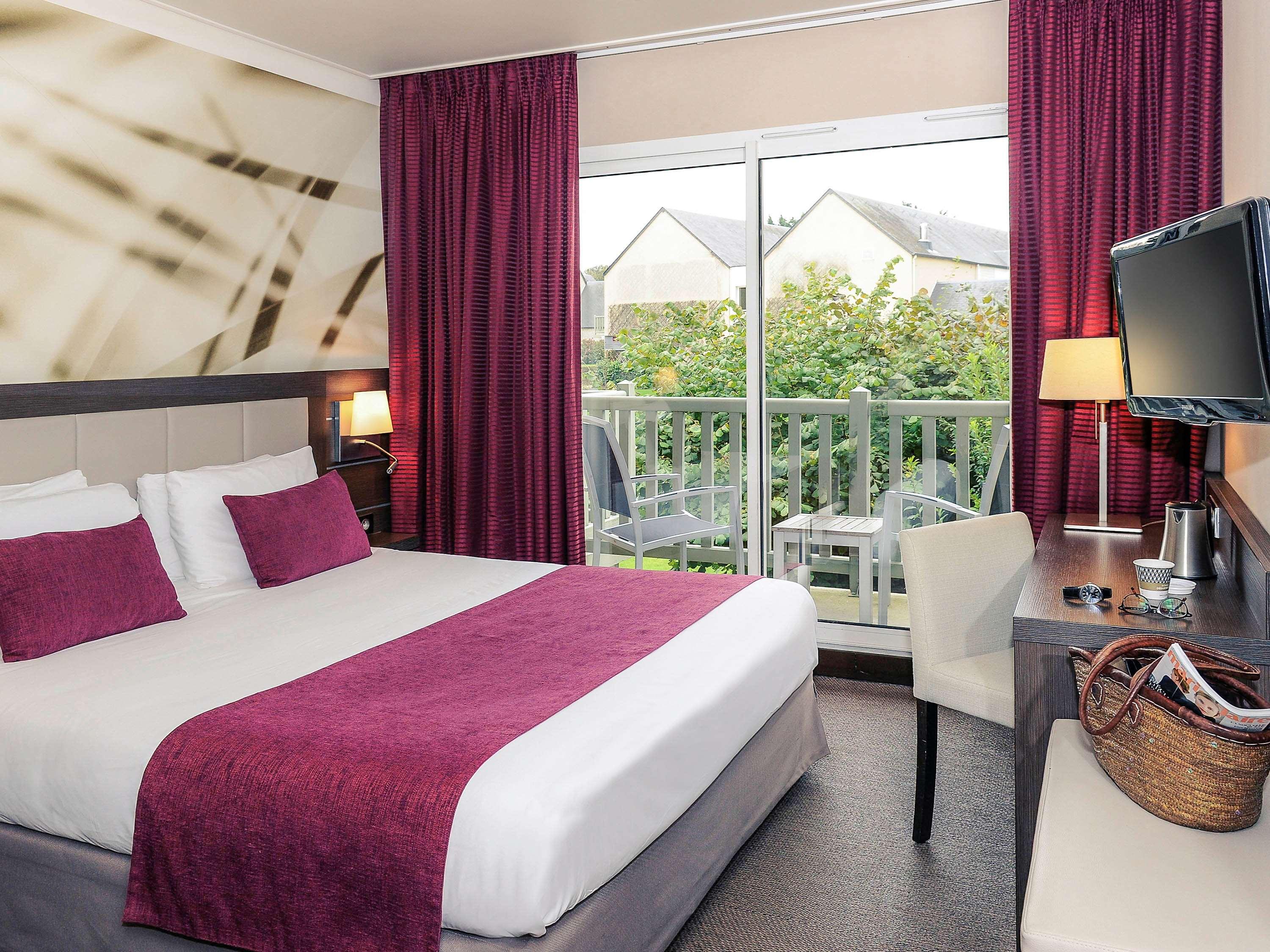 Double Classic Double Bed