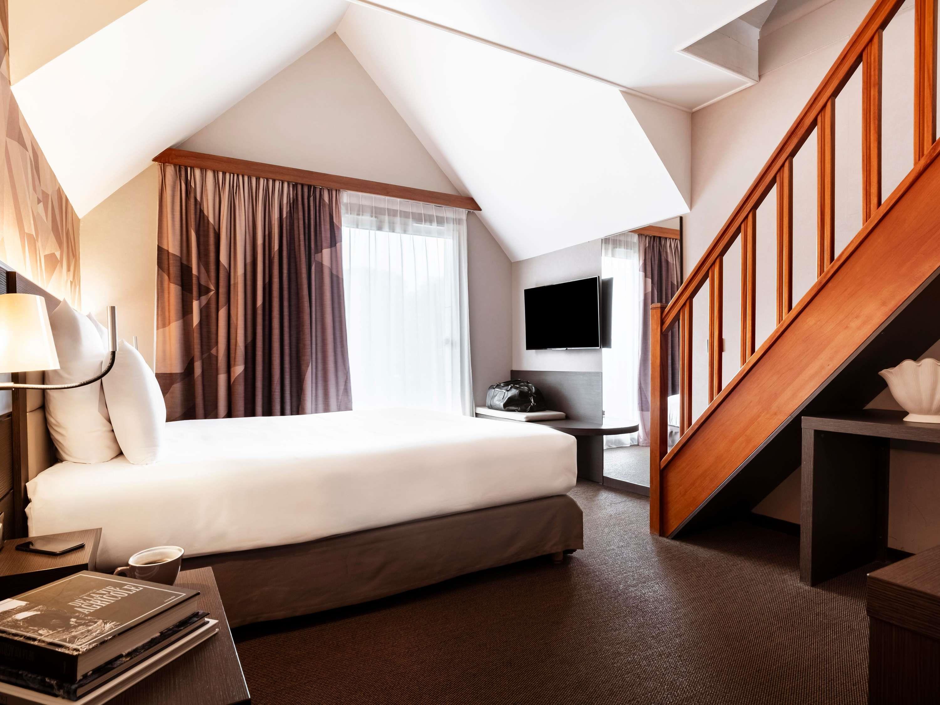 Double Duplex Superior