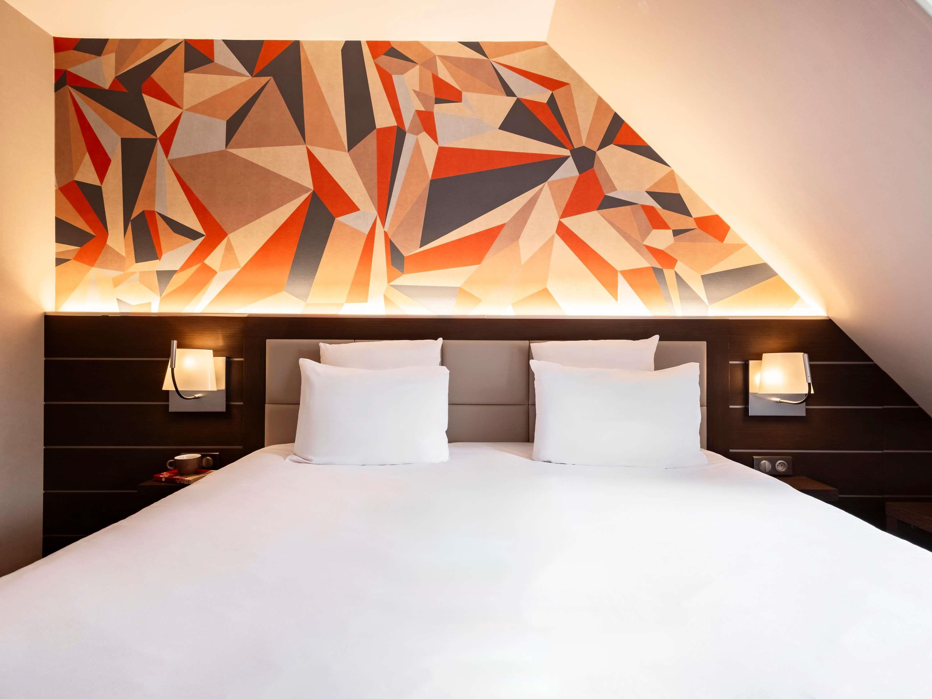 Double Classic Double Bed