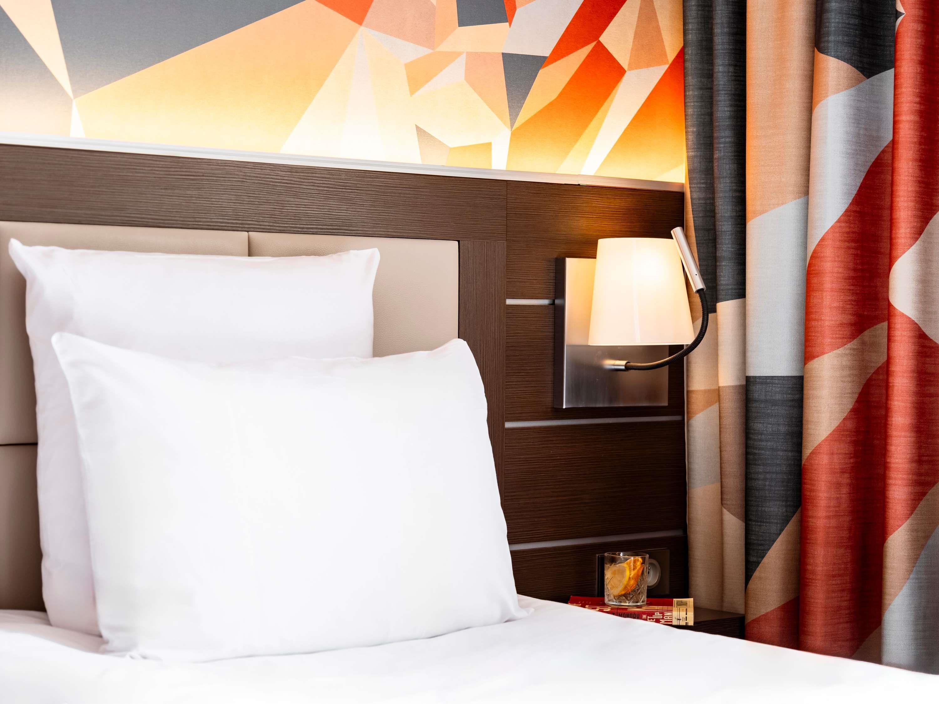 Double Classic Double Bed