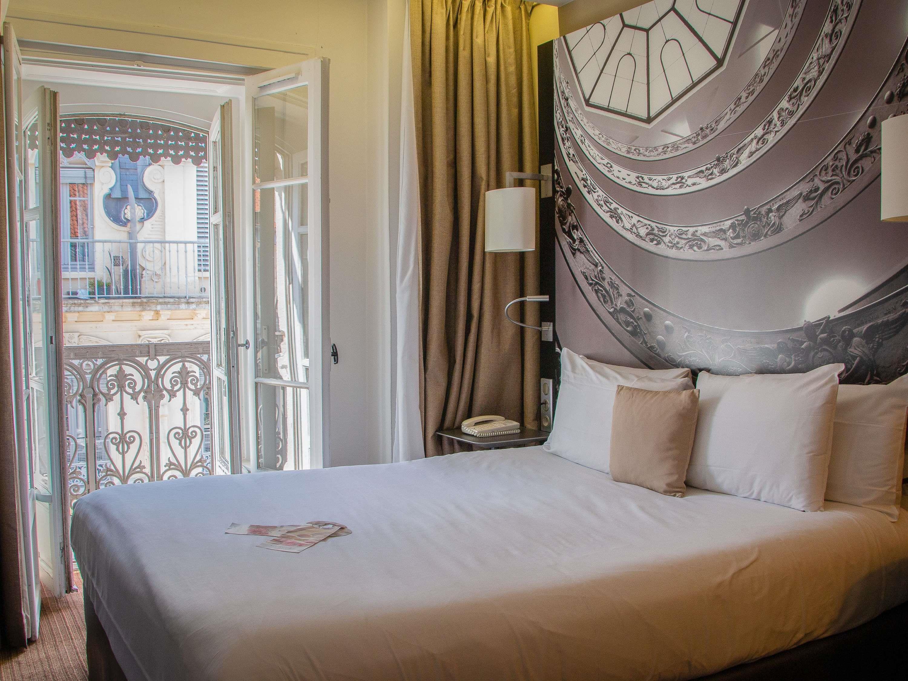 Double Classic Double Bed