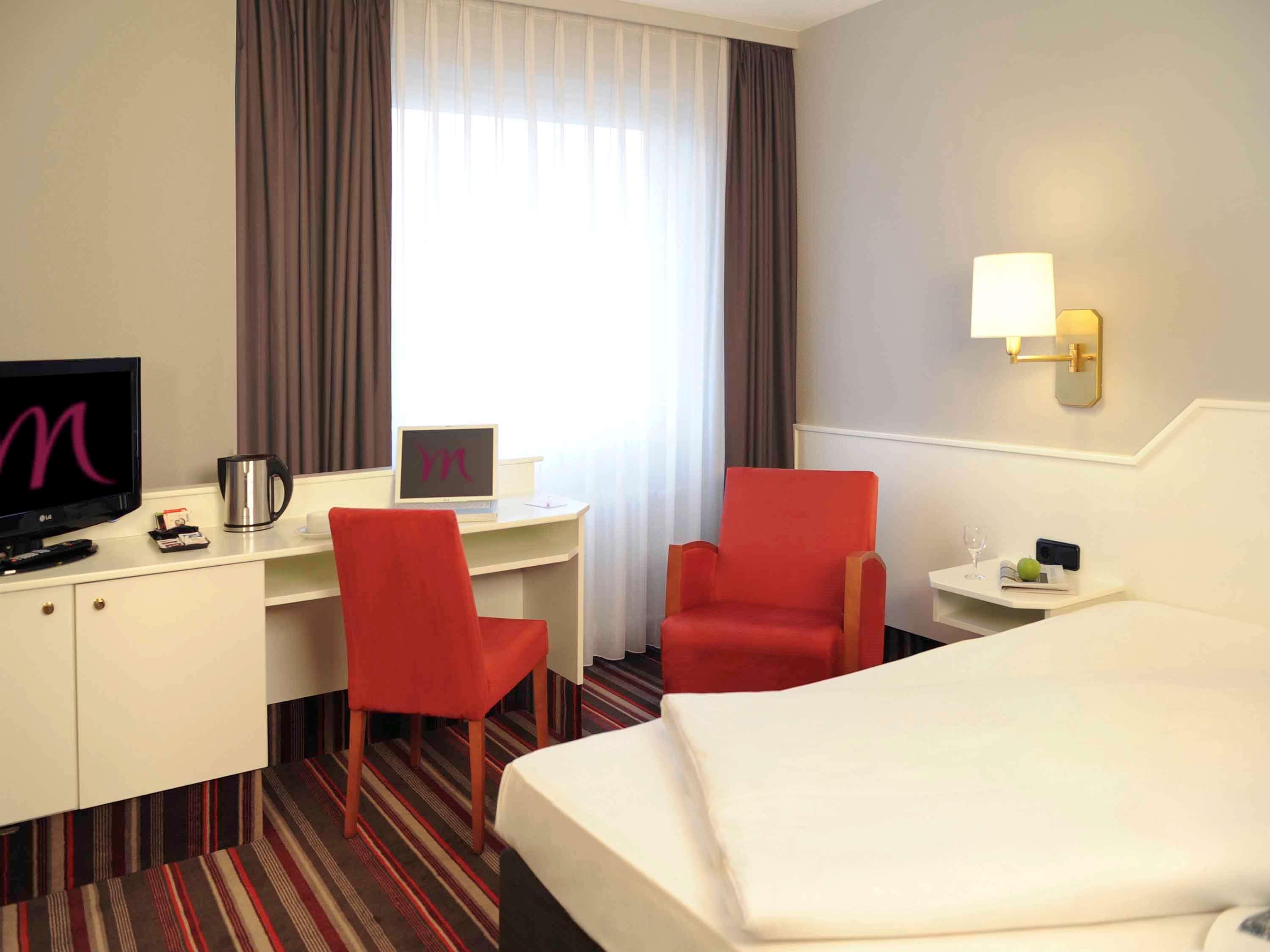 Double Superior Queen Bed