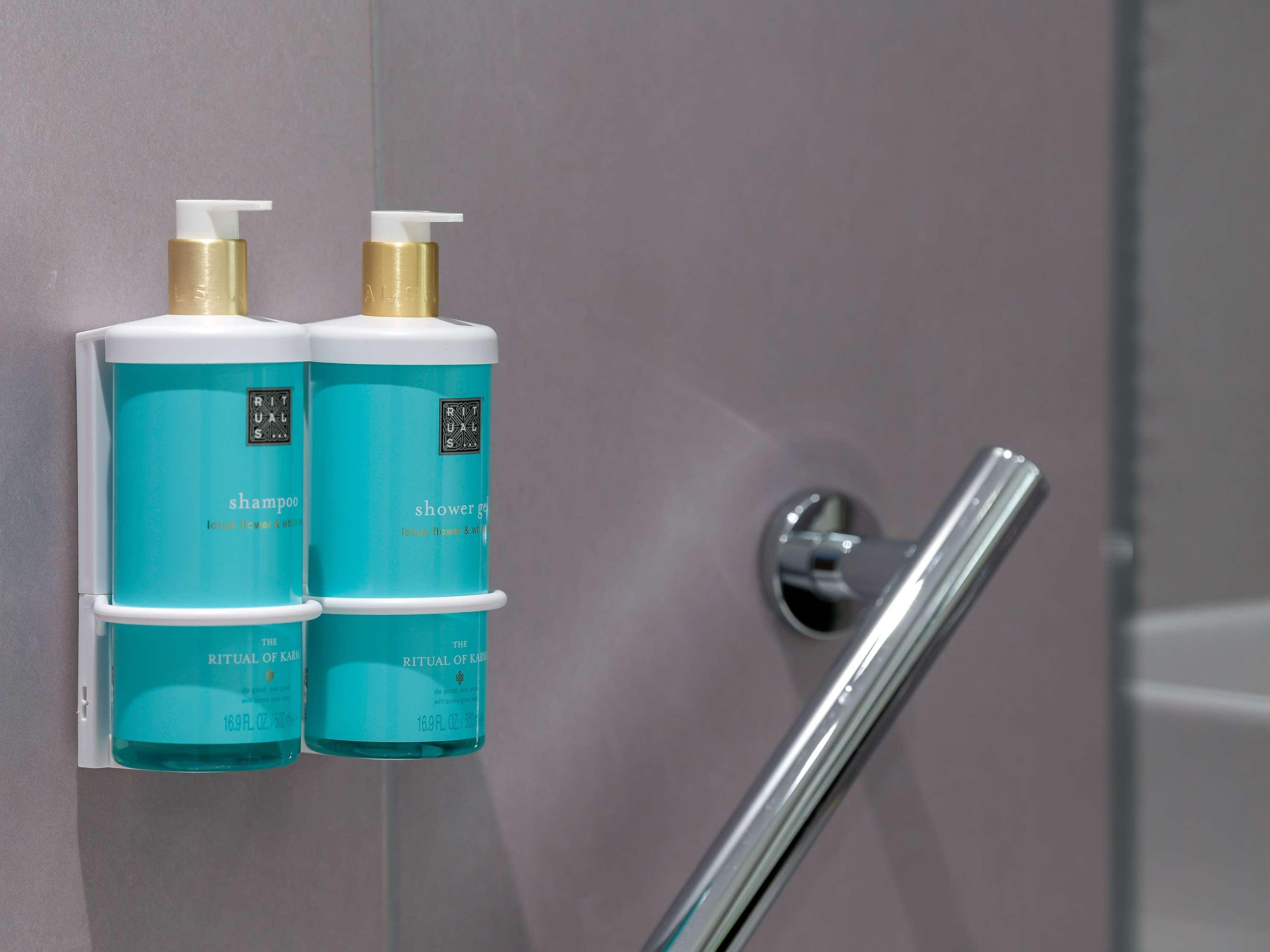 Double Queen Size Bed