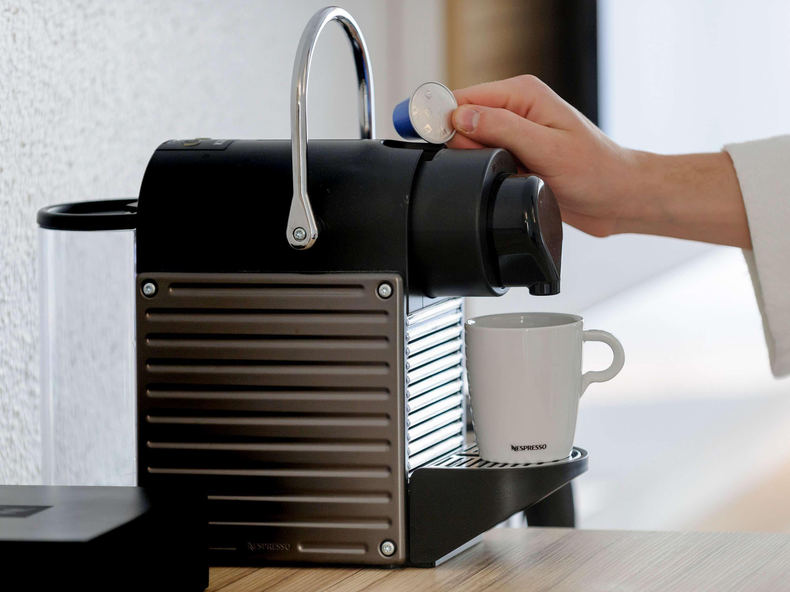 Double Executive Queen Bed