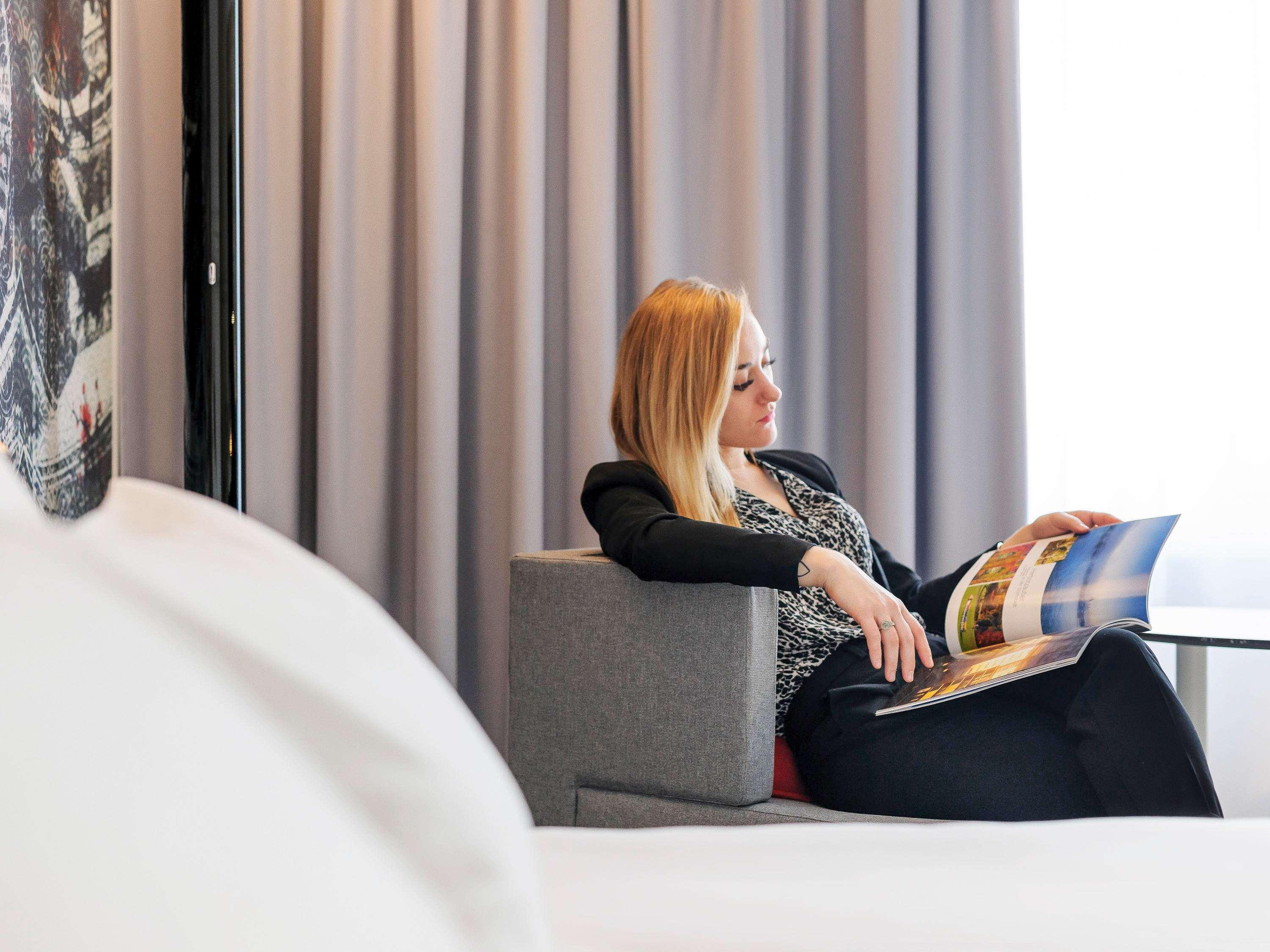 Double Executive Queen Bed