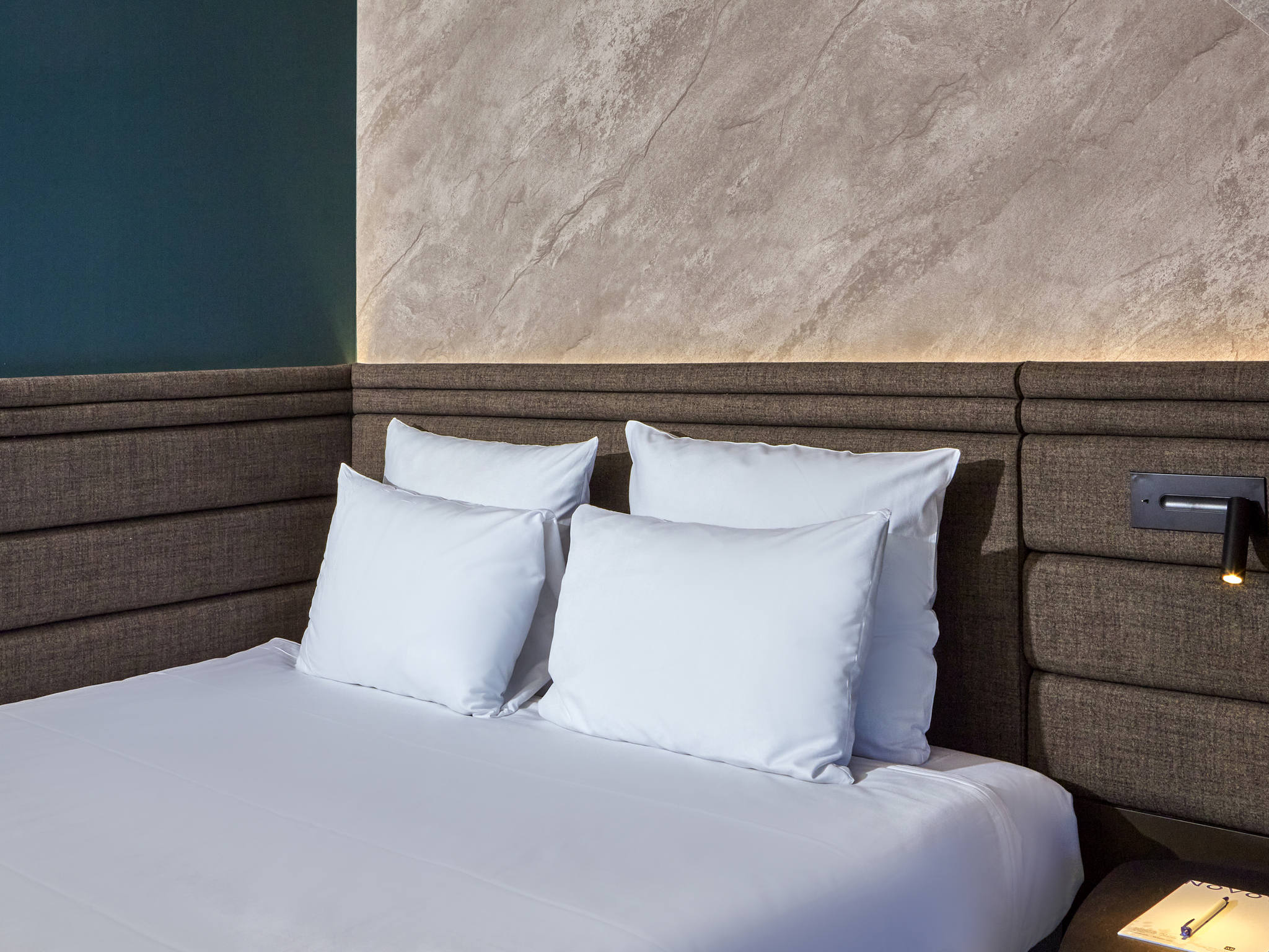 Double Classic Double Bed