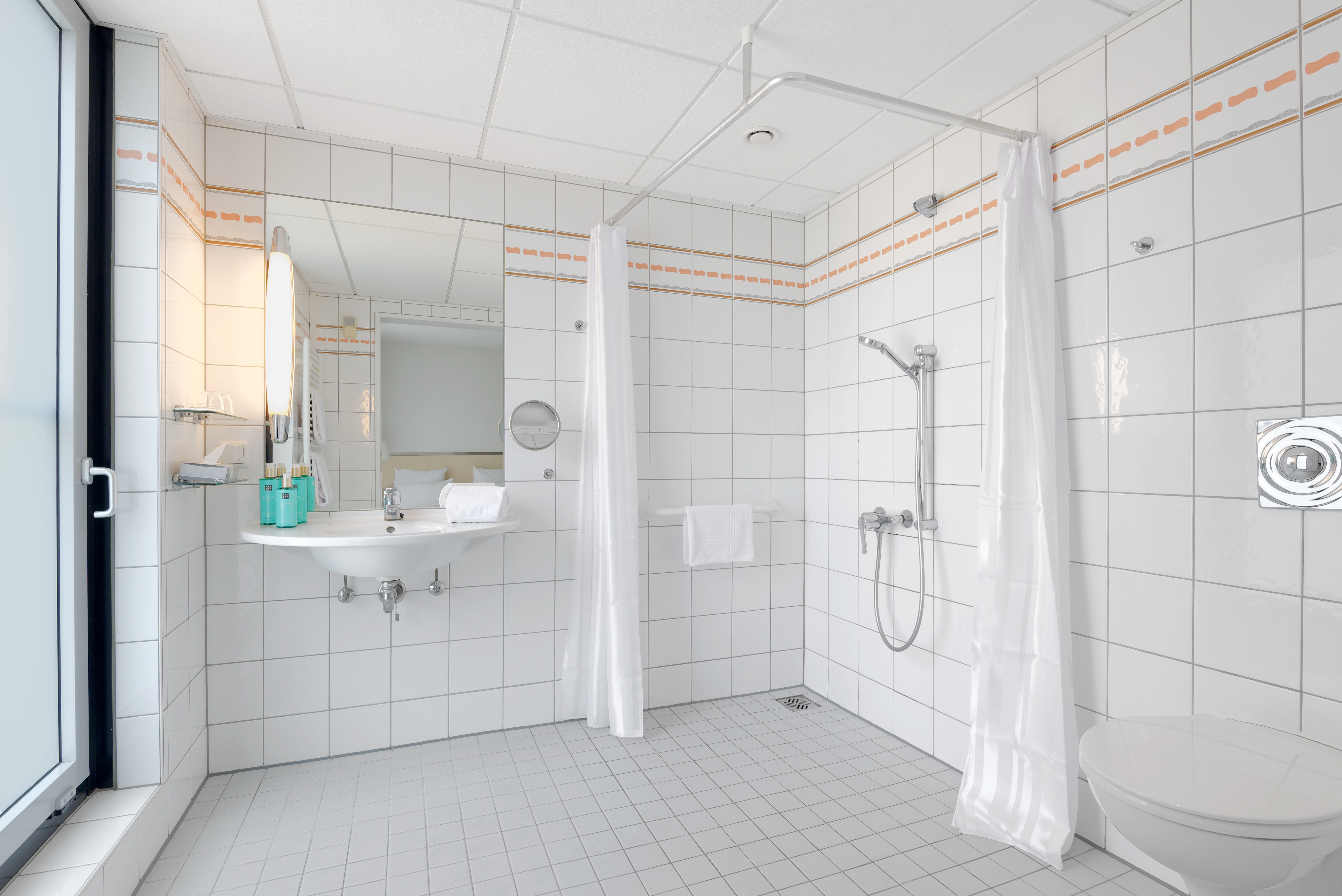 Double Queen Size Bed