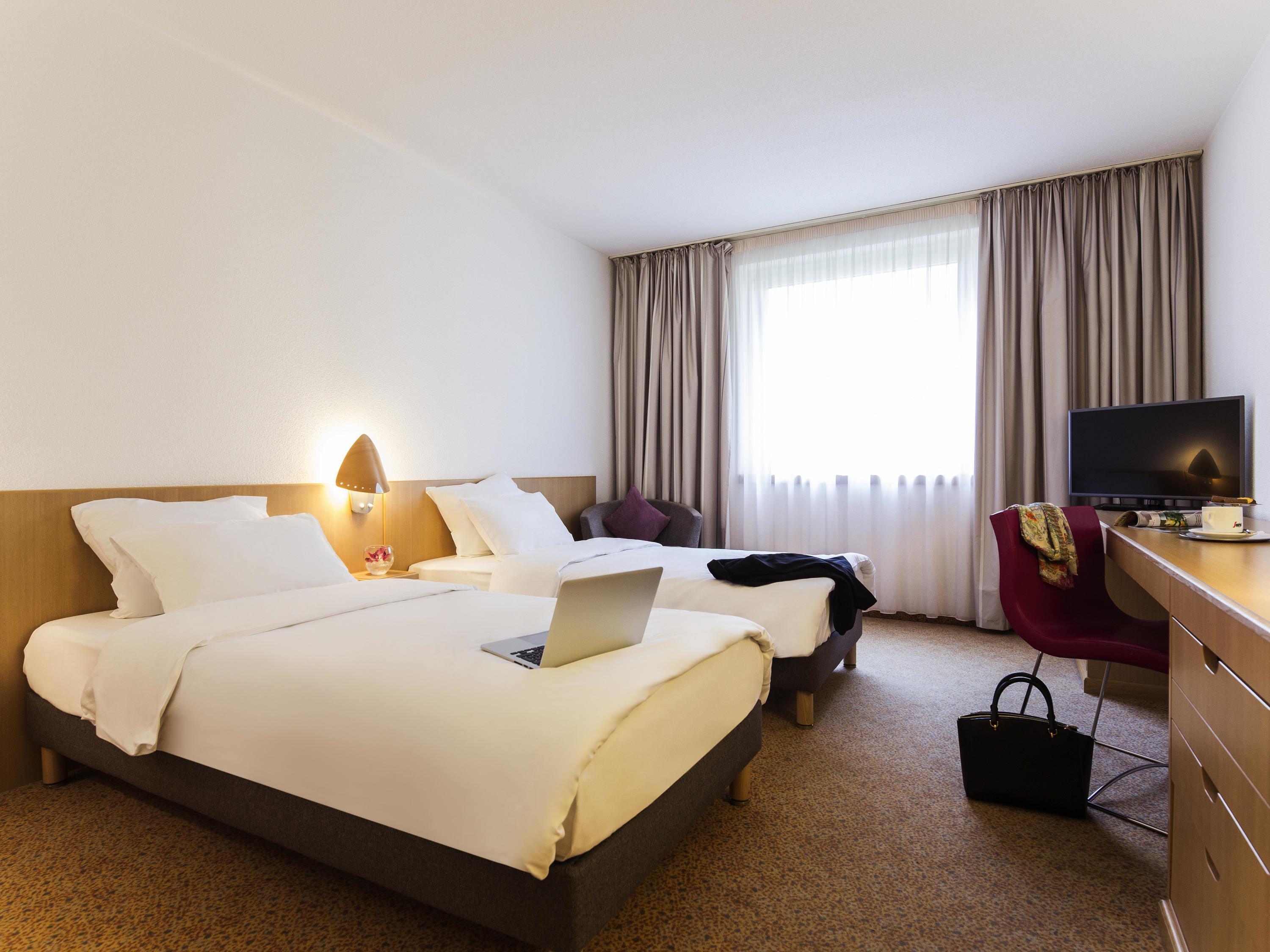 Double Queen Size Bed