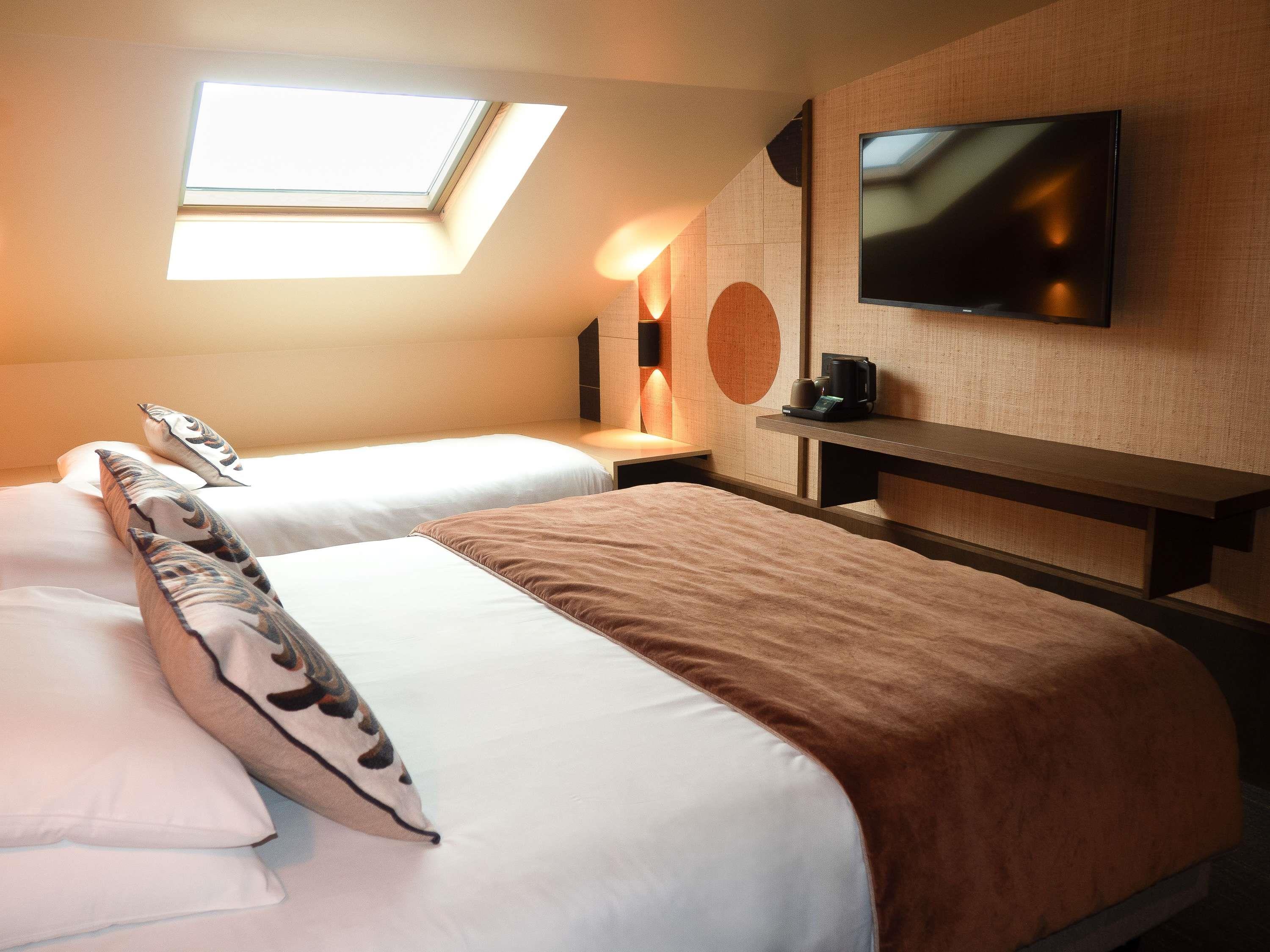 Double Classic Double Bed