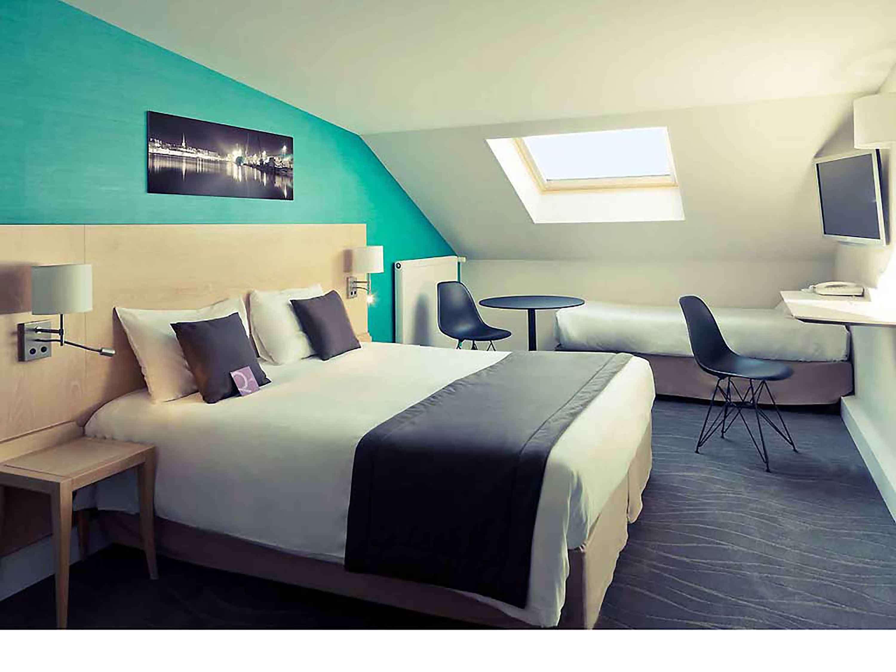 Double Classic Double Bed