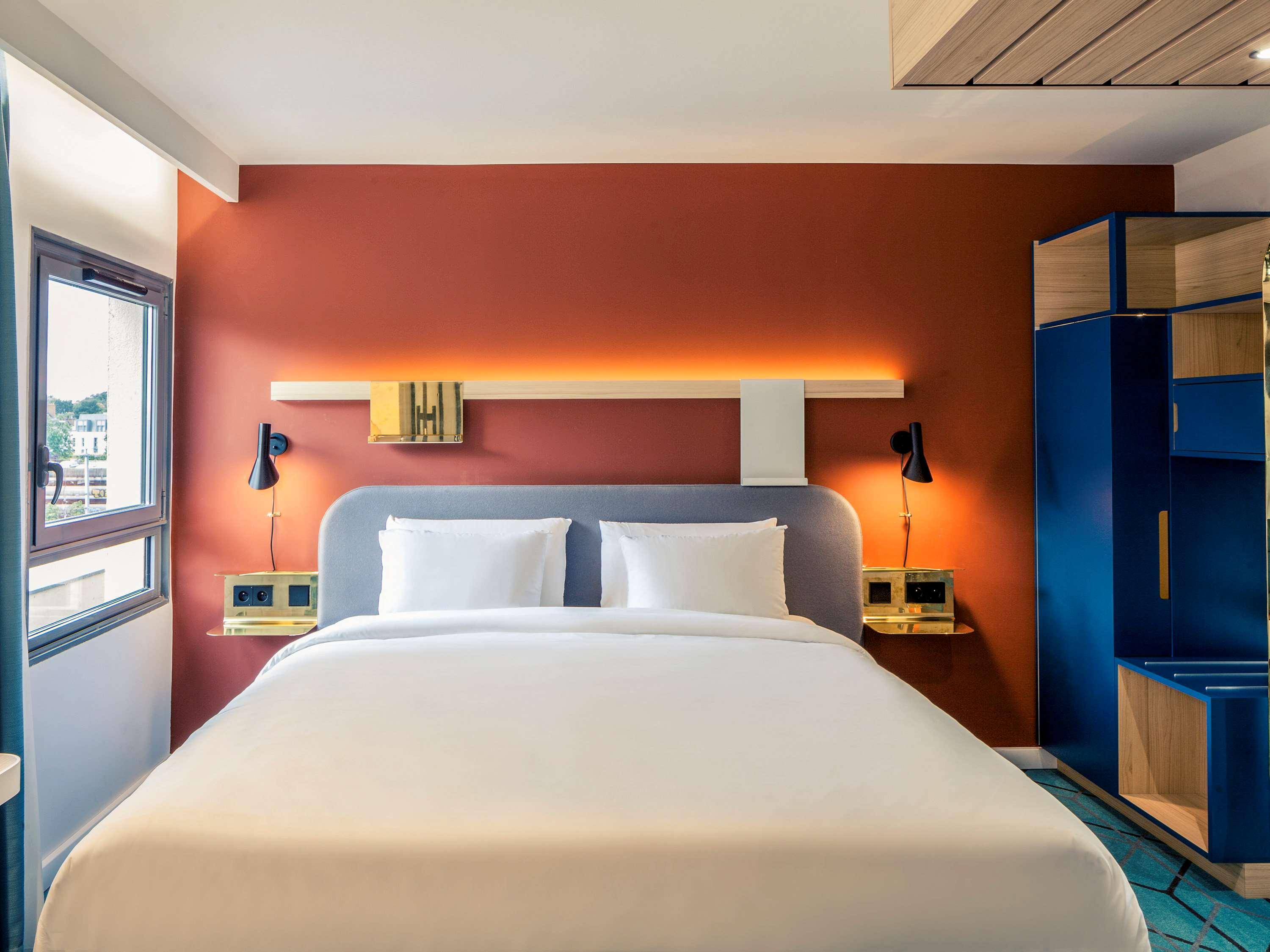 Double Classic Double Bed