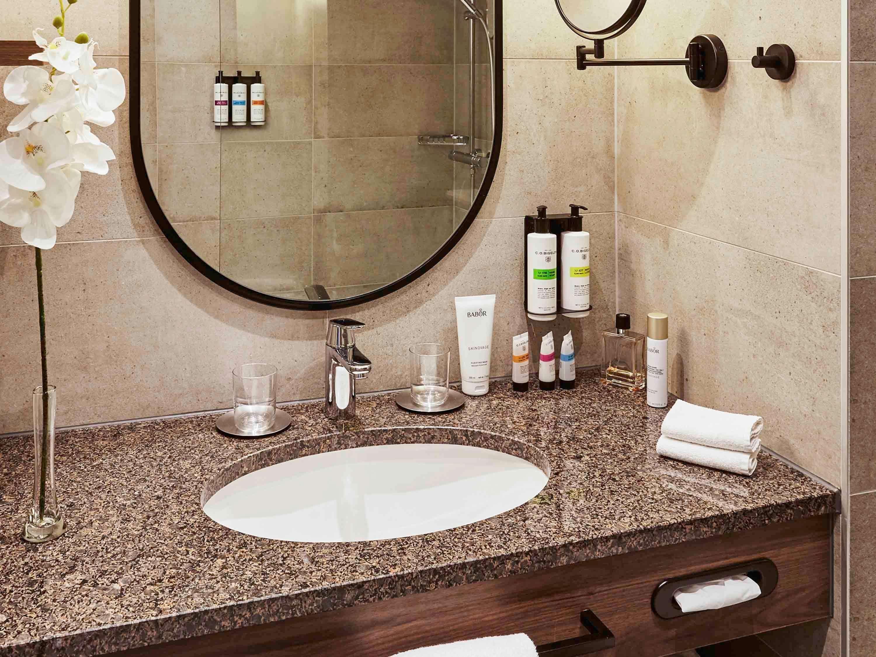 Double Superior Queen Bed